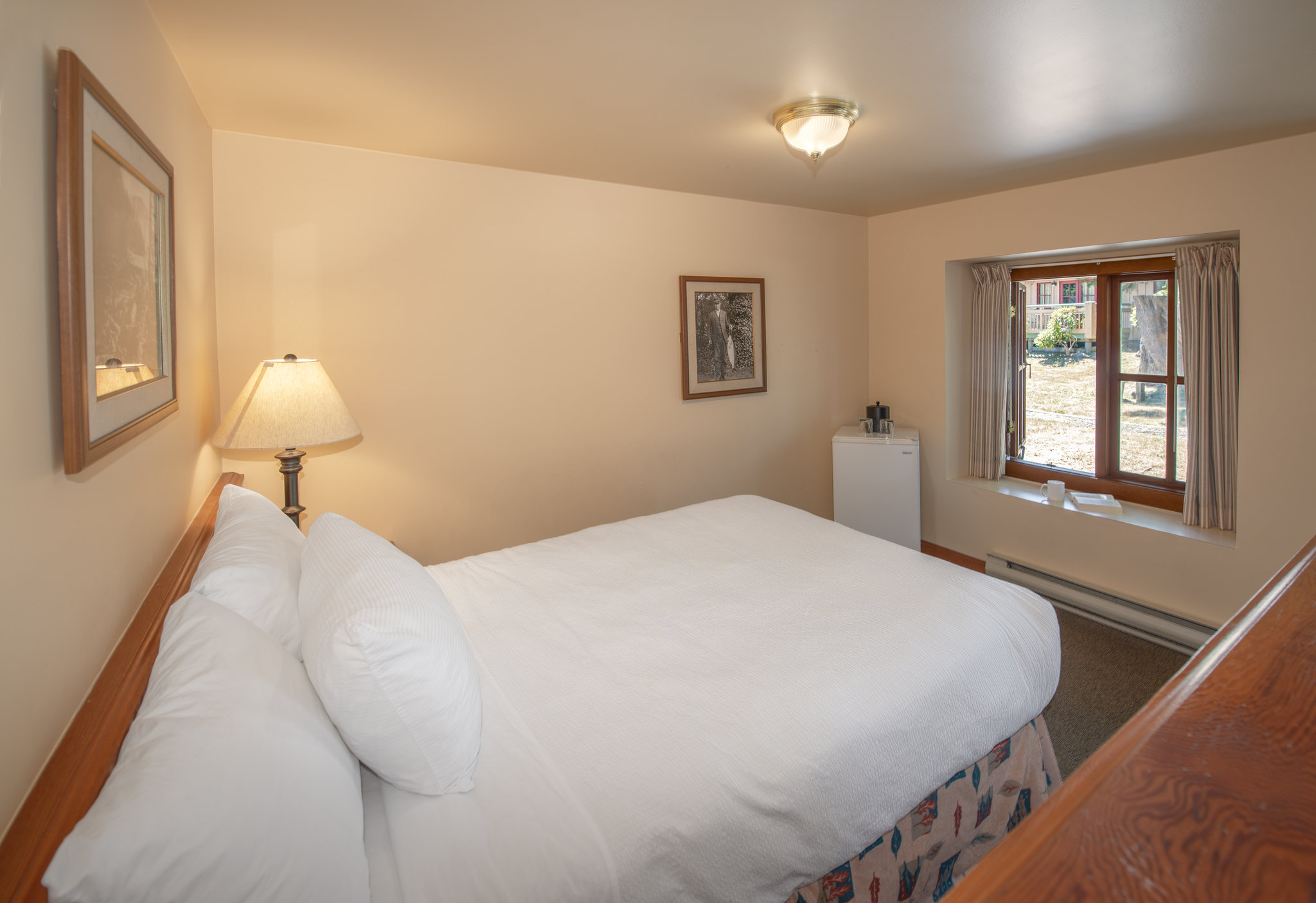 Garden_View_One-Bedroom_Cabin-03_S