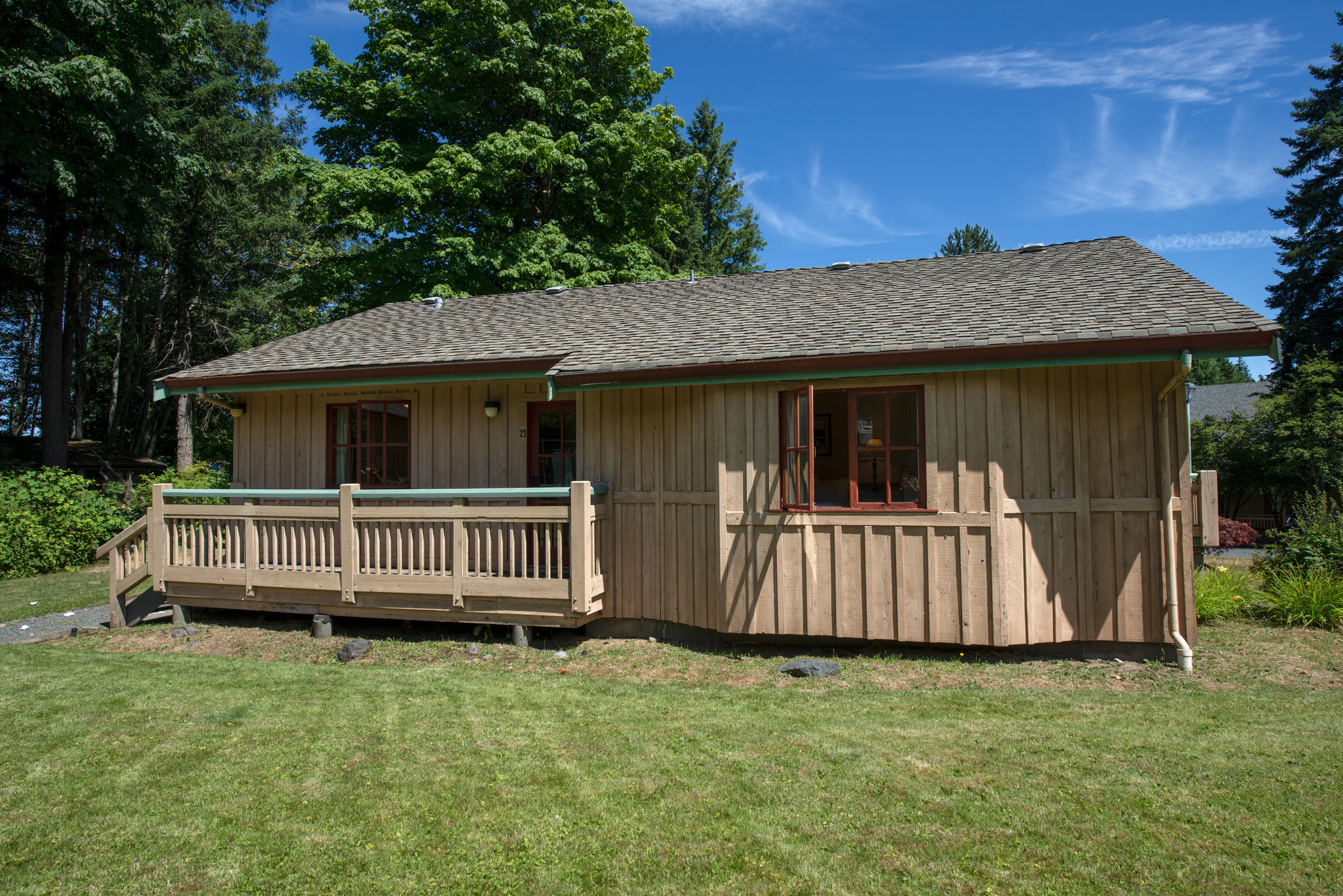 Garden_View_Three-Bedroom_Cabin-16_S