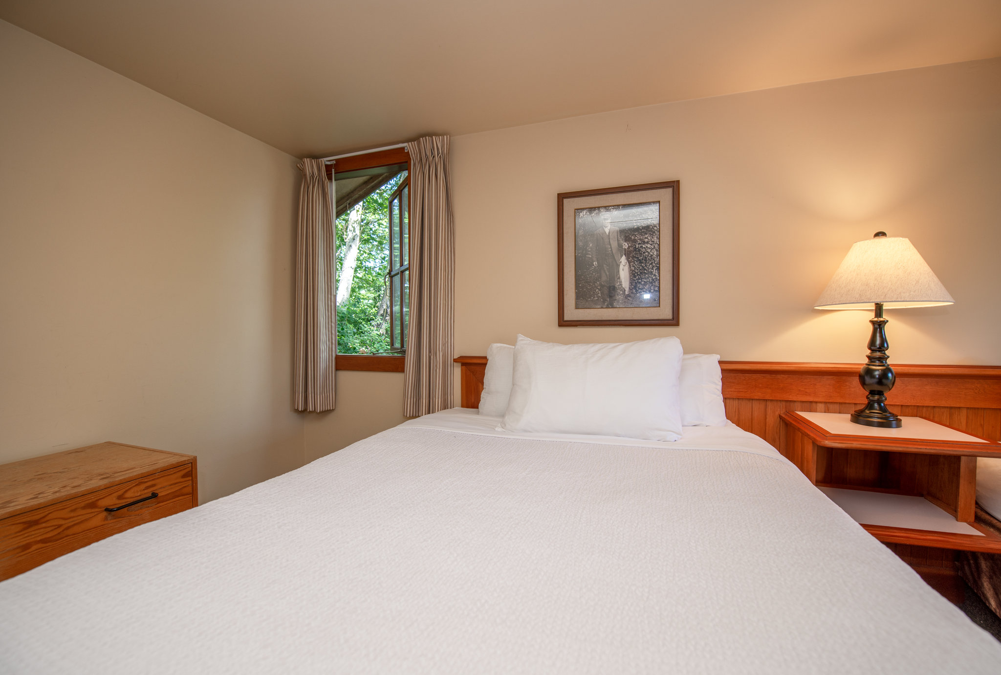 Garden_View_Two_Bedroom_Cabin-01_S