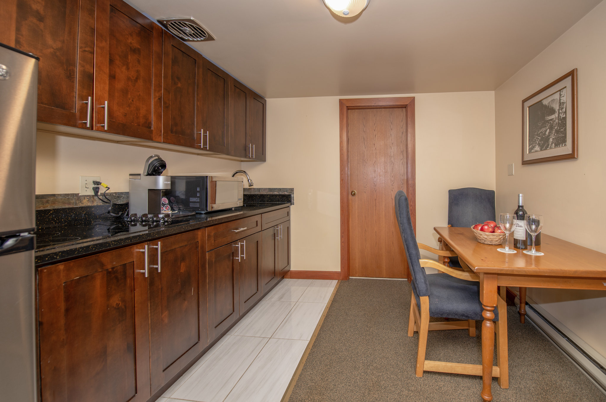 Garden_View_Two_Bedroom_Cabin-04_S