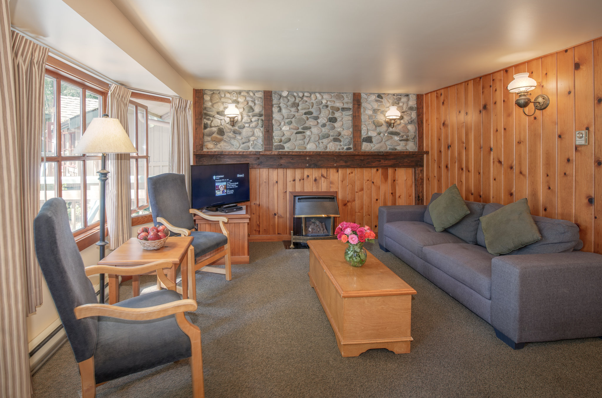 Garden_View_One-Bedroom_Cabin-00_S