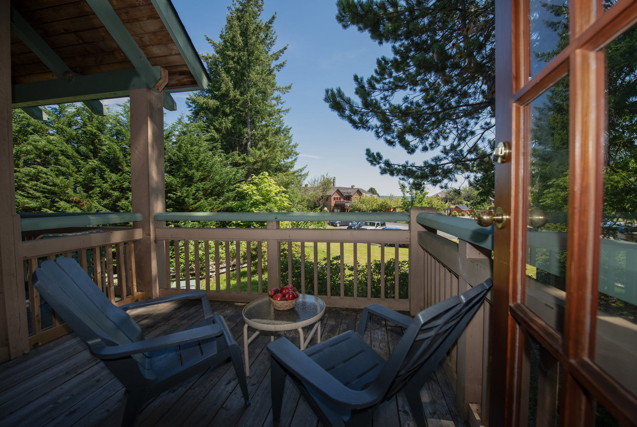 Garden_View_Executive_Loft-04_S