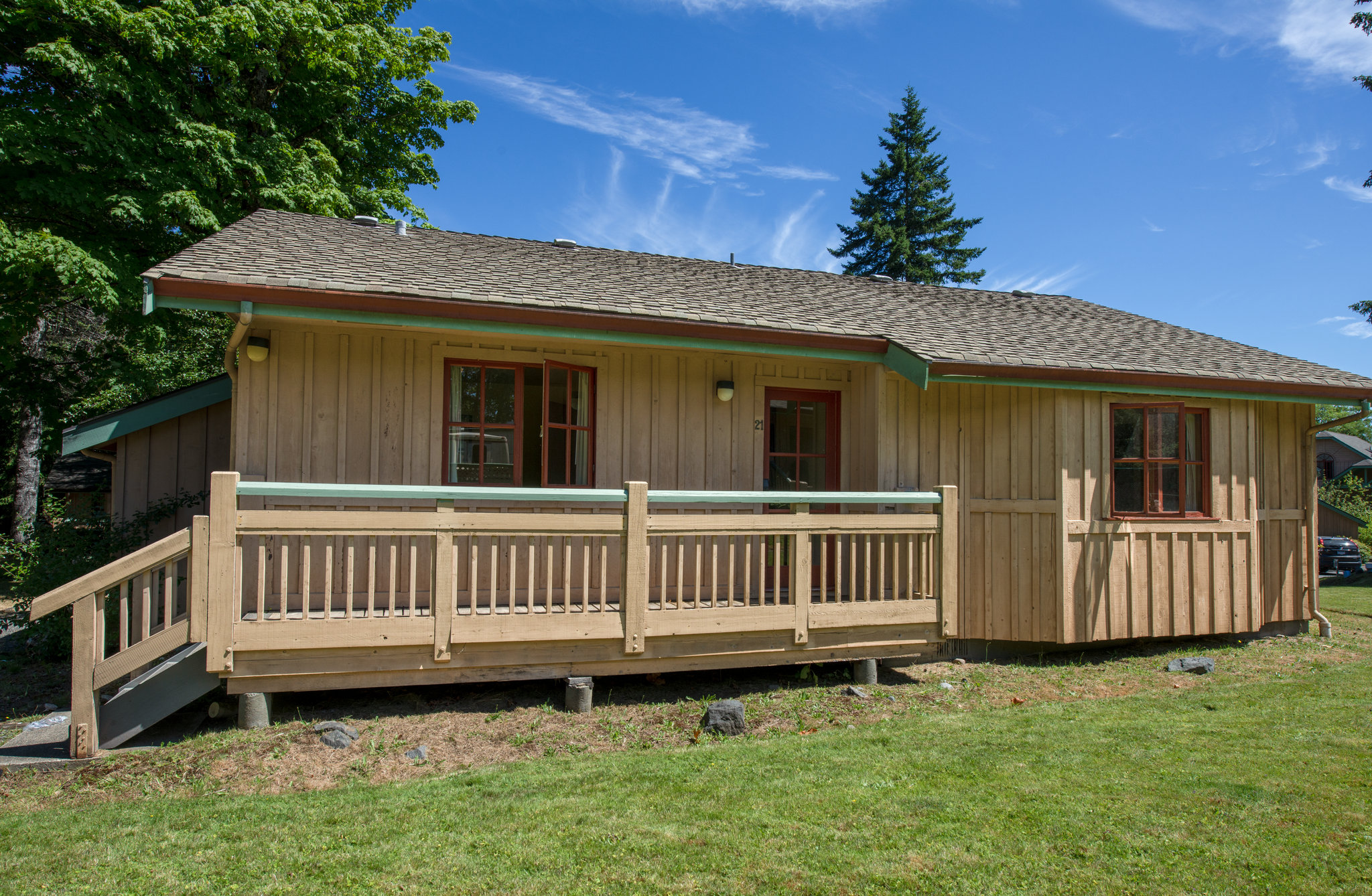 Garden_View_Three-Bedroom_Cabin-11_S