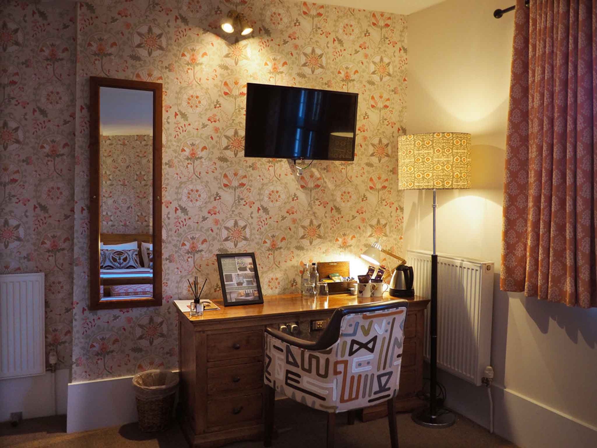 B1D_-_Superior_king_(11)_S