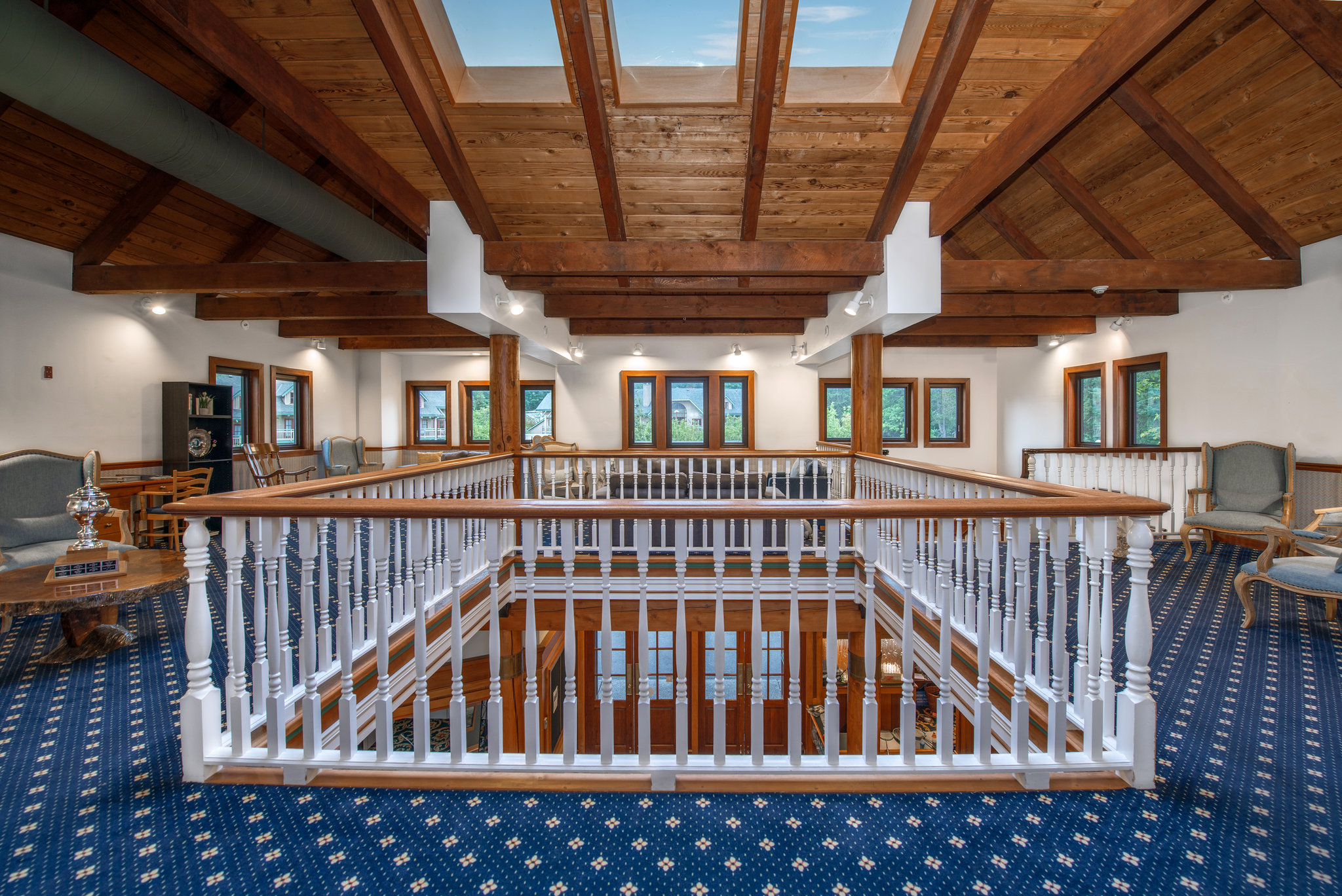 Upstairs_lounge-10_S