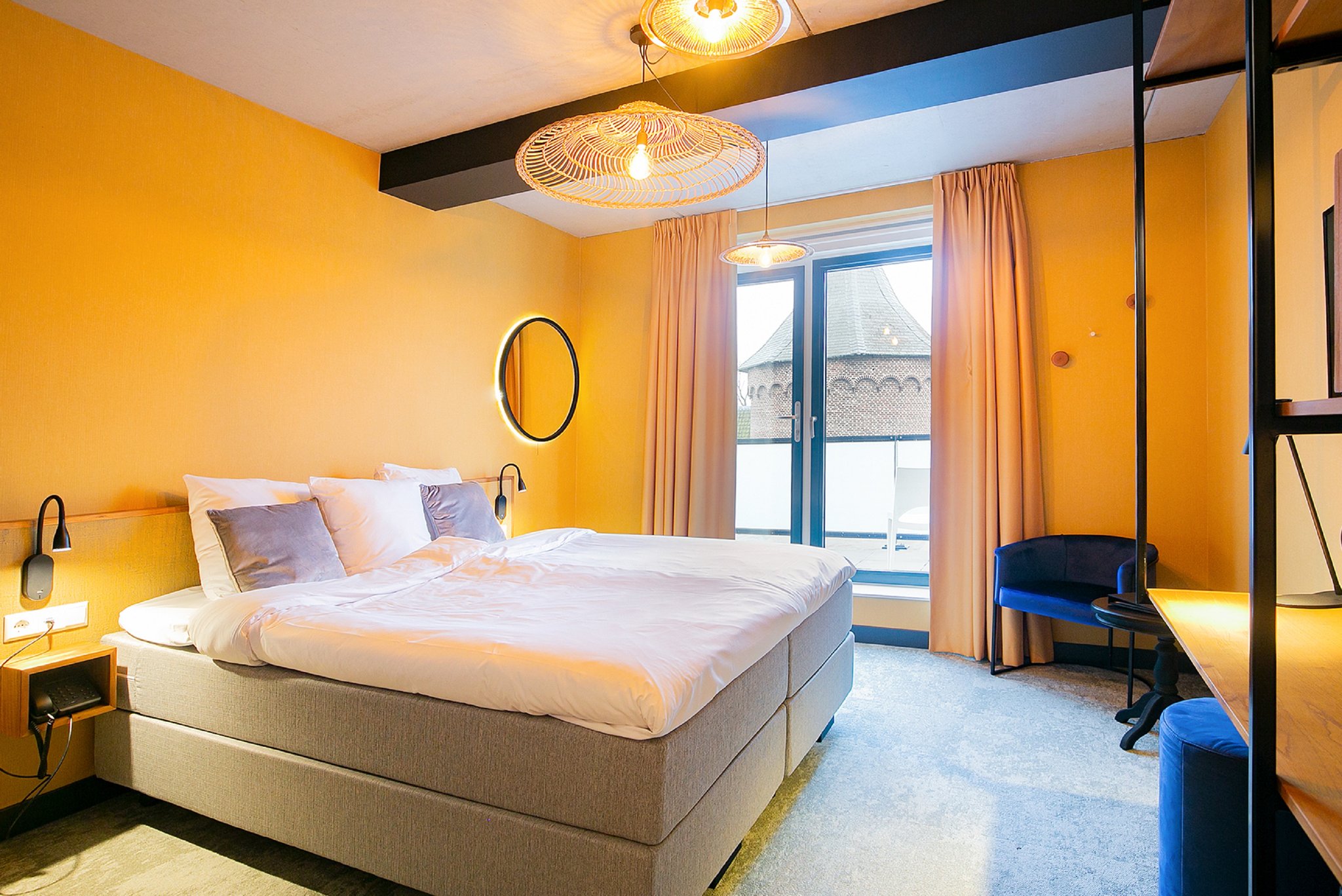 Deluxe_Room_with_Kitchen_and_Balcony_S