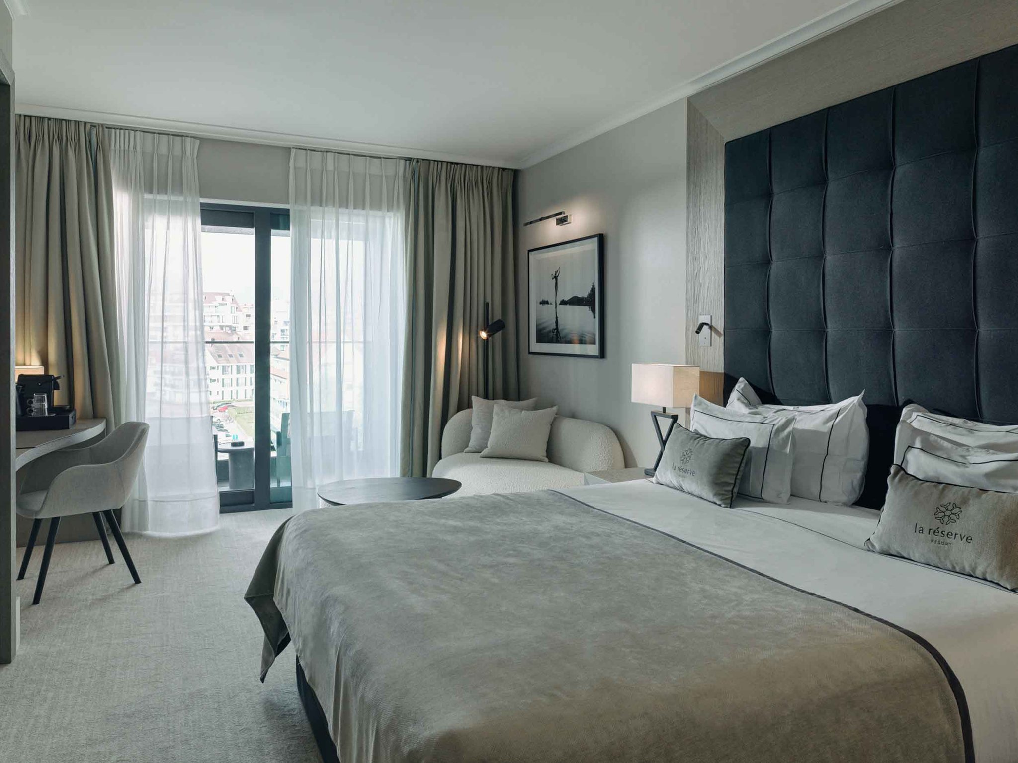 Casino_View_Room_-_La_R_serve_Resort_(1)_S