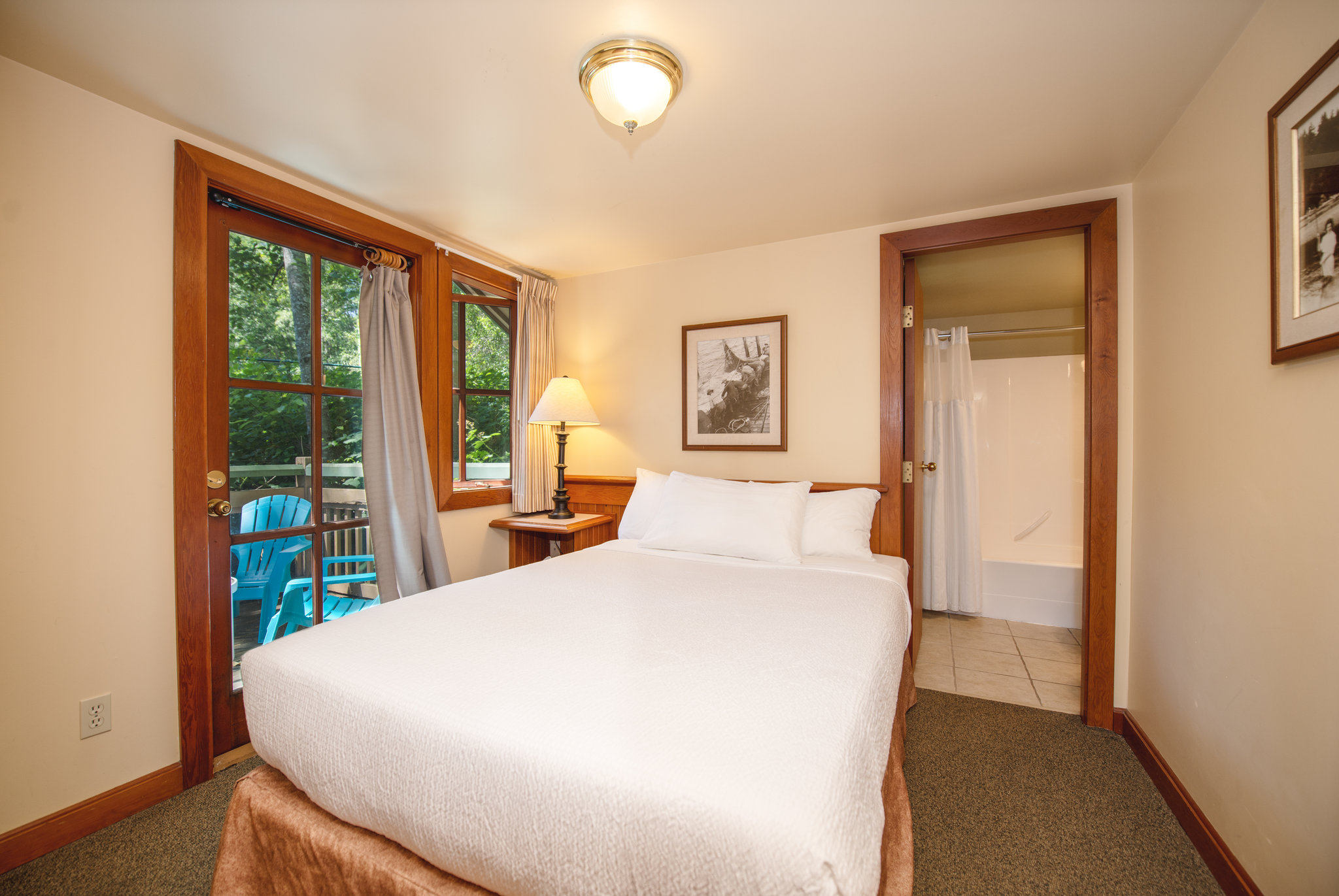 Garden_View_Two_Bedroom_Cabin-06_S