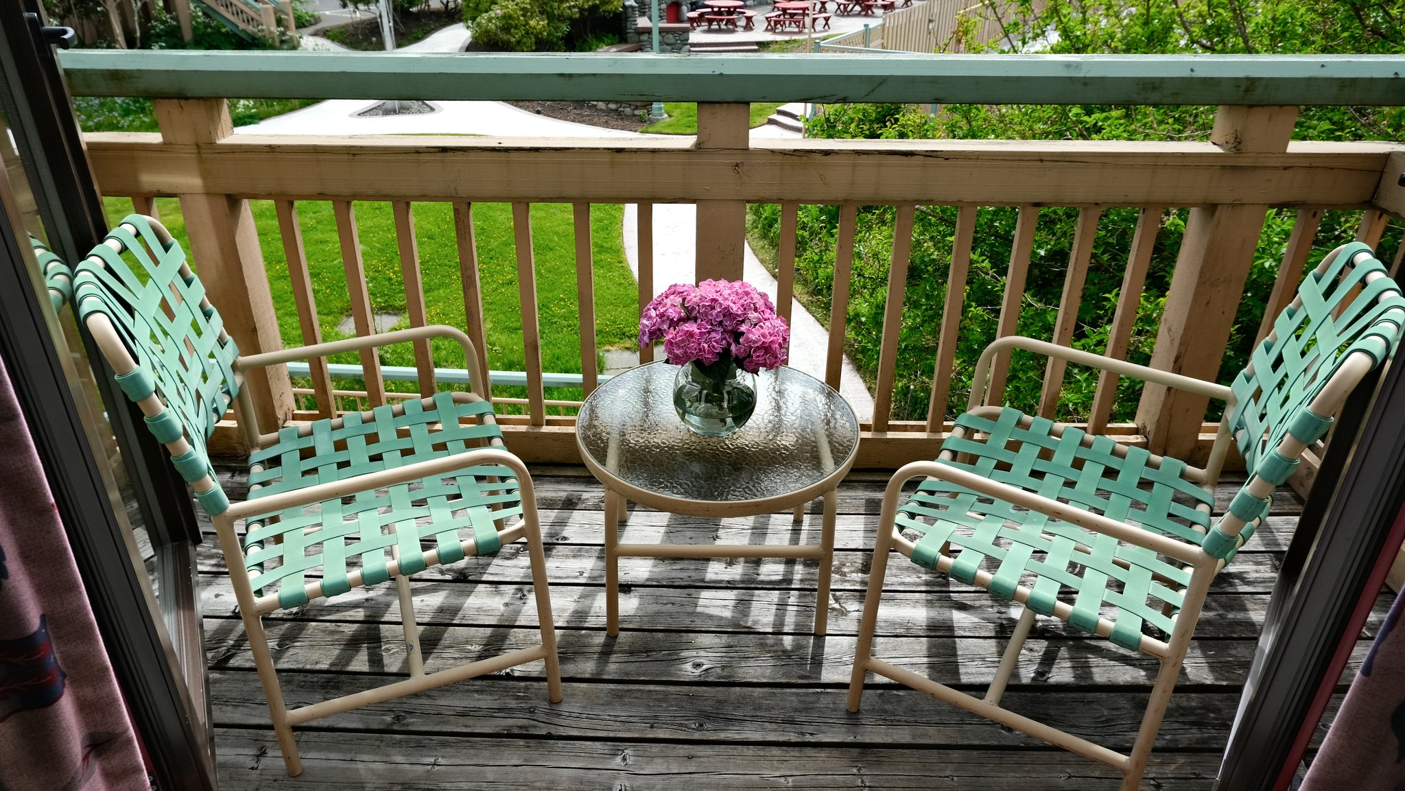 Garden_View_Two_Queen_Room-00_S