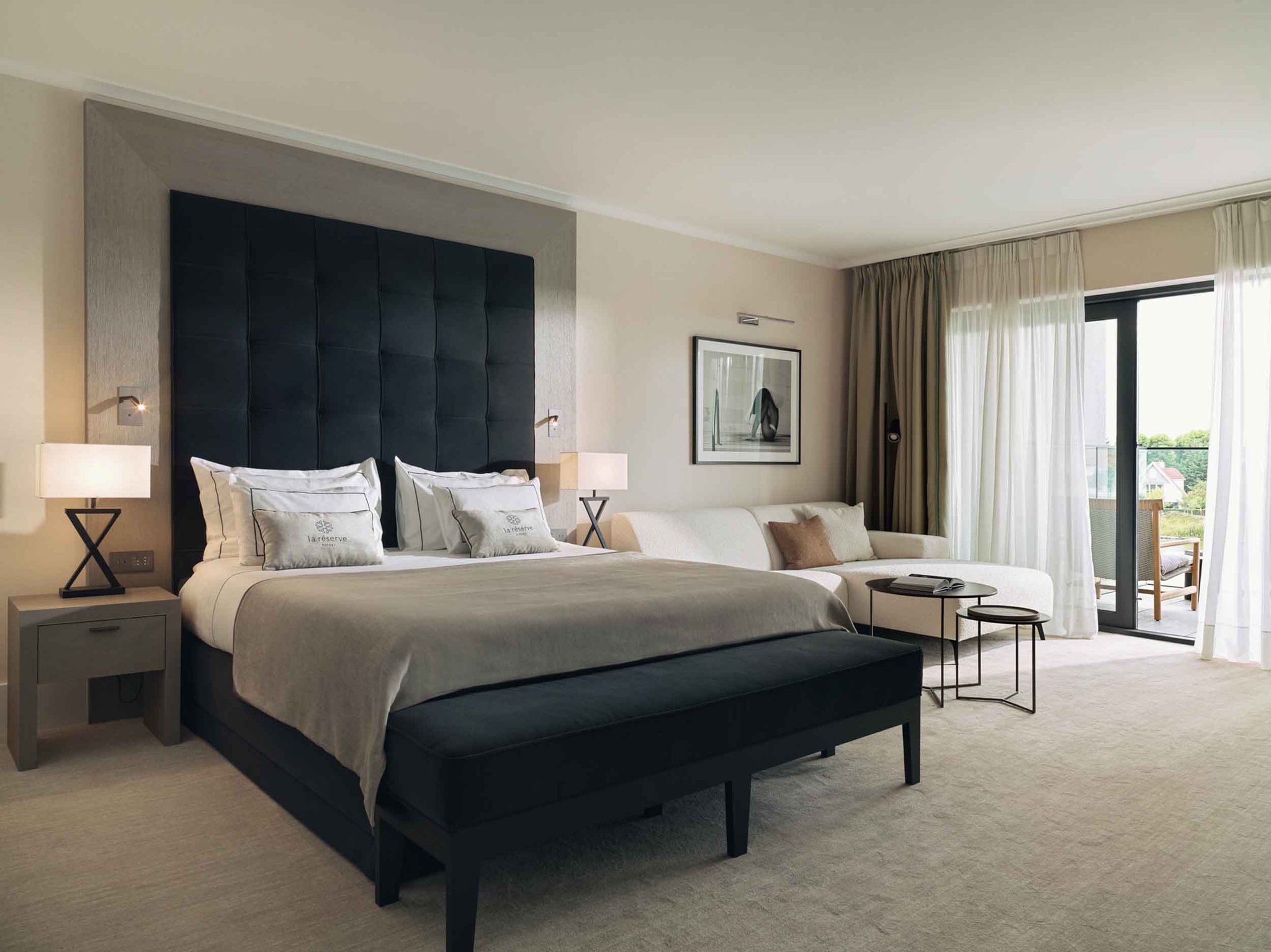 Junior_Suite_-_La_R_serve_Resort_(1)_S