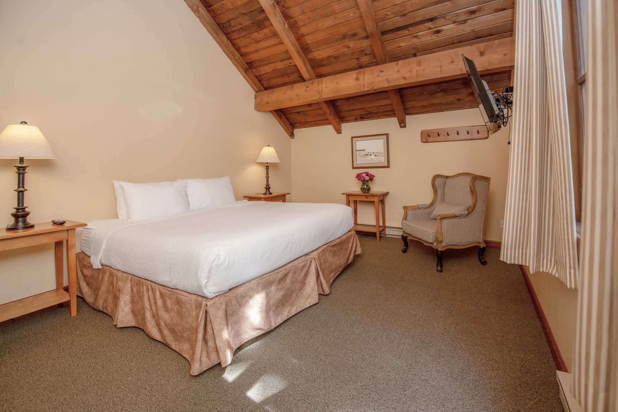 Garden_View_Executive_Loft-07_S