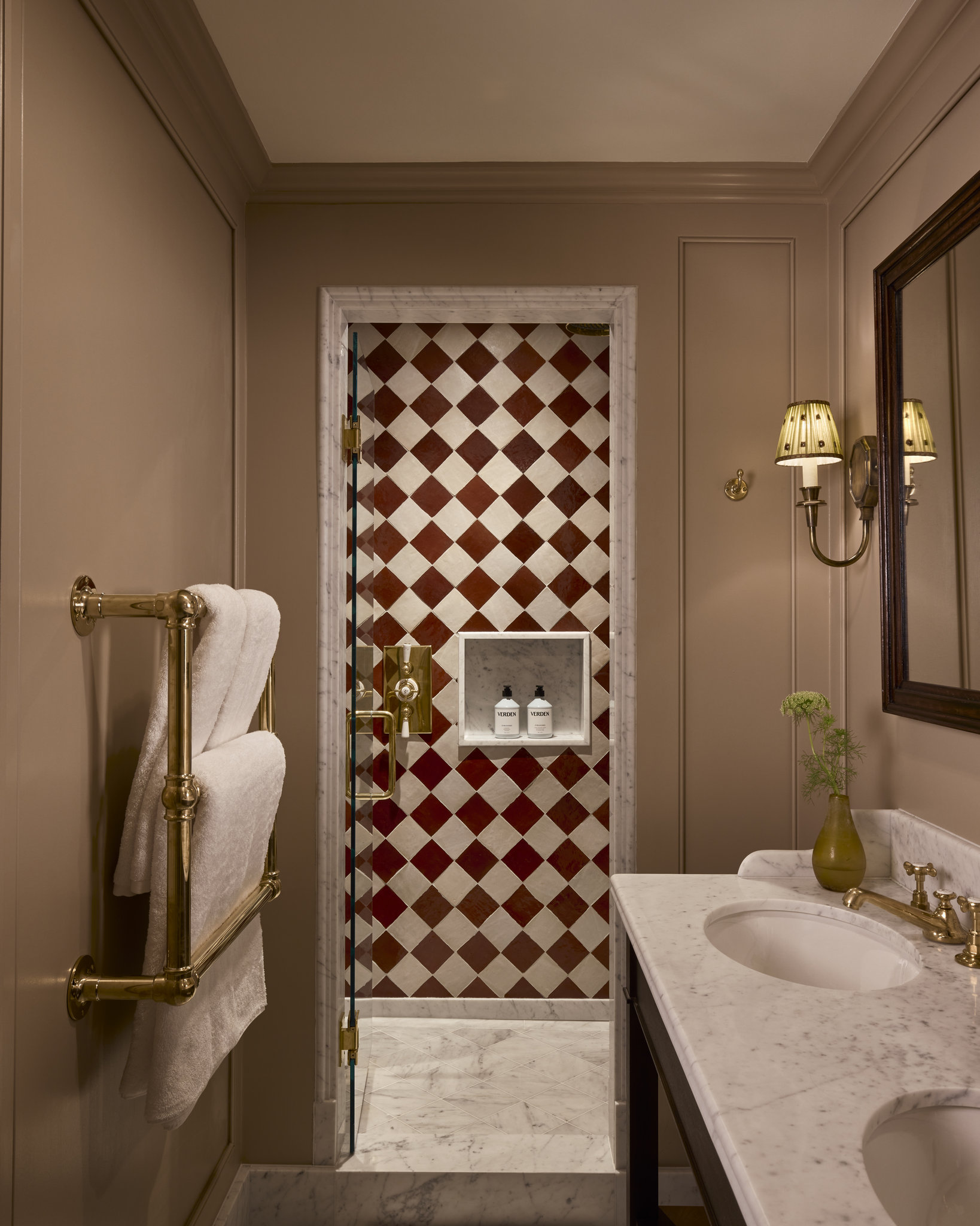 Junior_Suite_Bathroom_S