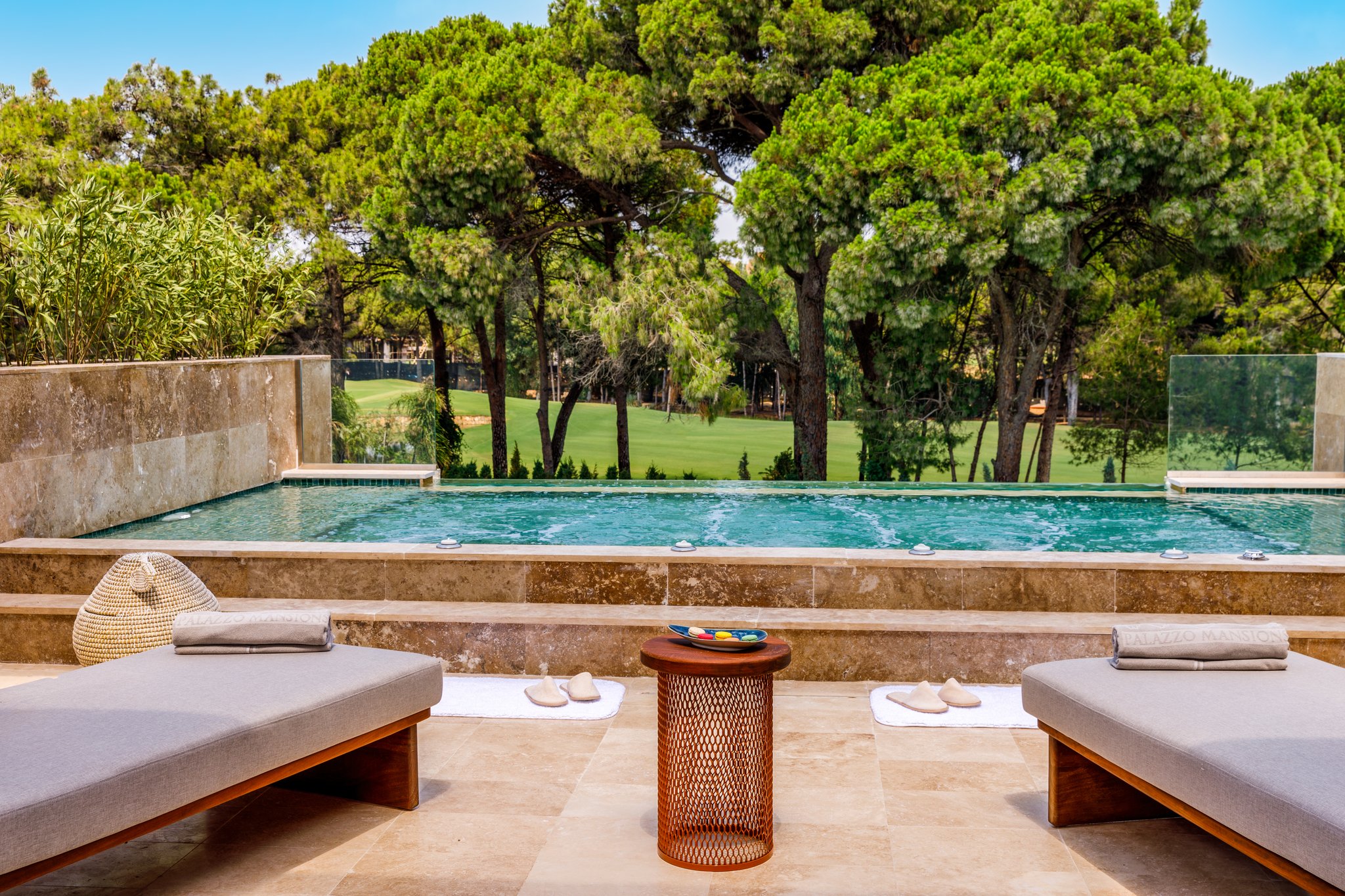 0NvzqxgrzkeNawT9CkMig_Grand_Mansions_Master_Suite_6_S