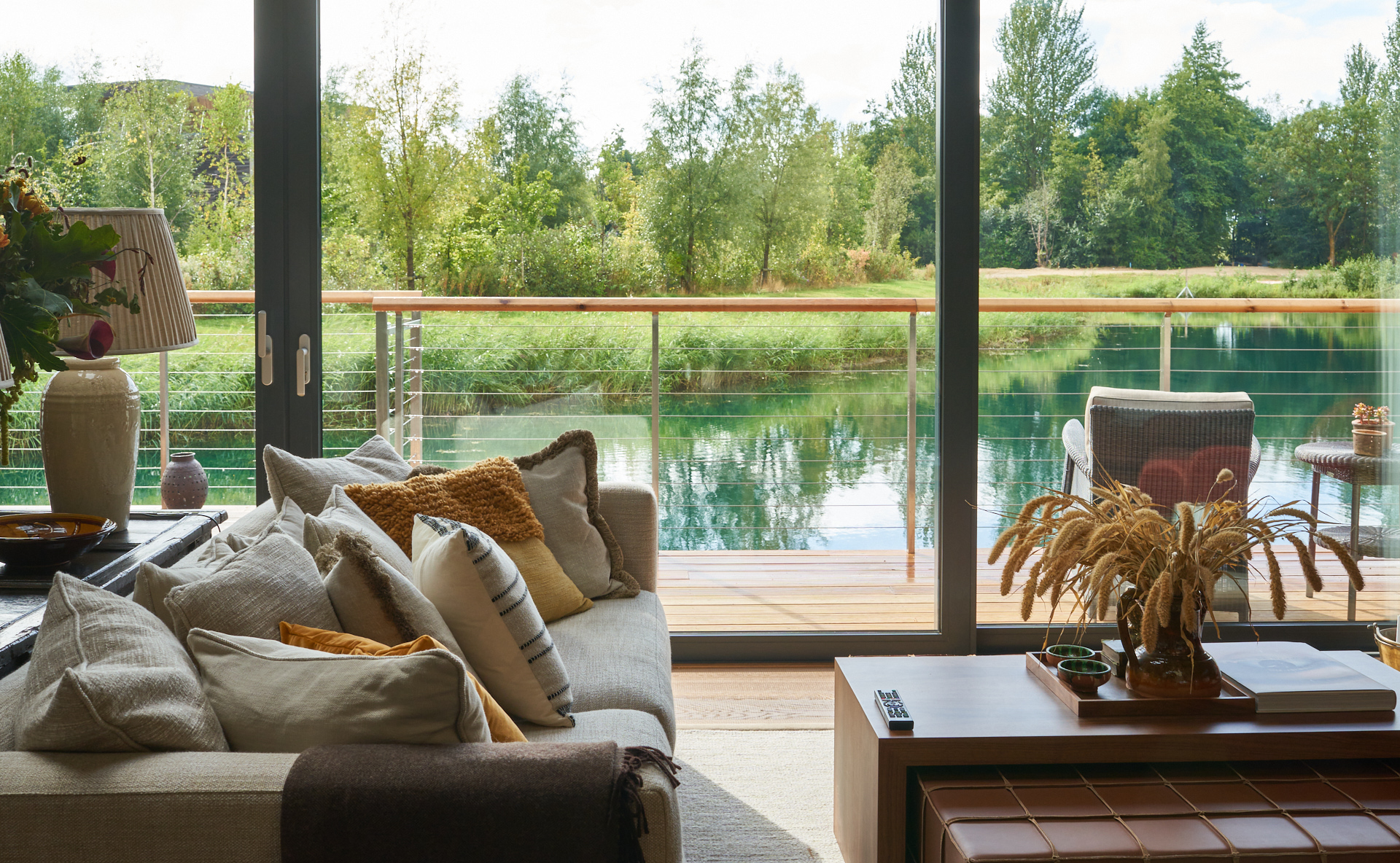 21_Sept_Lakes_by_Yoo_Cabin_hr007