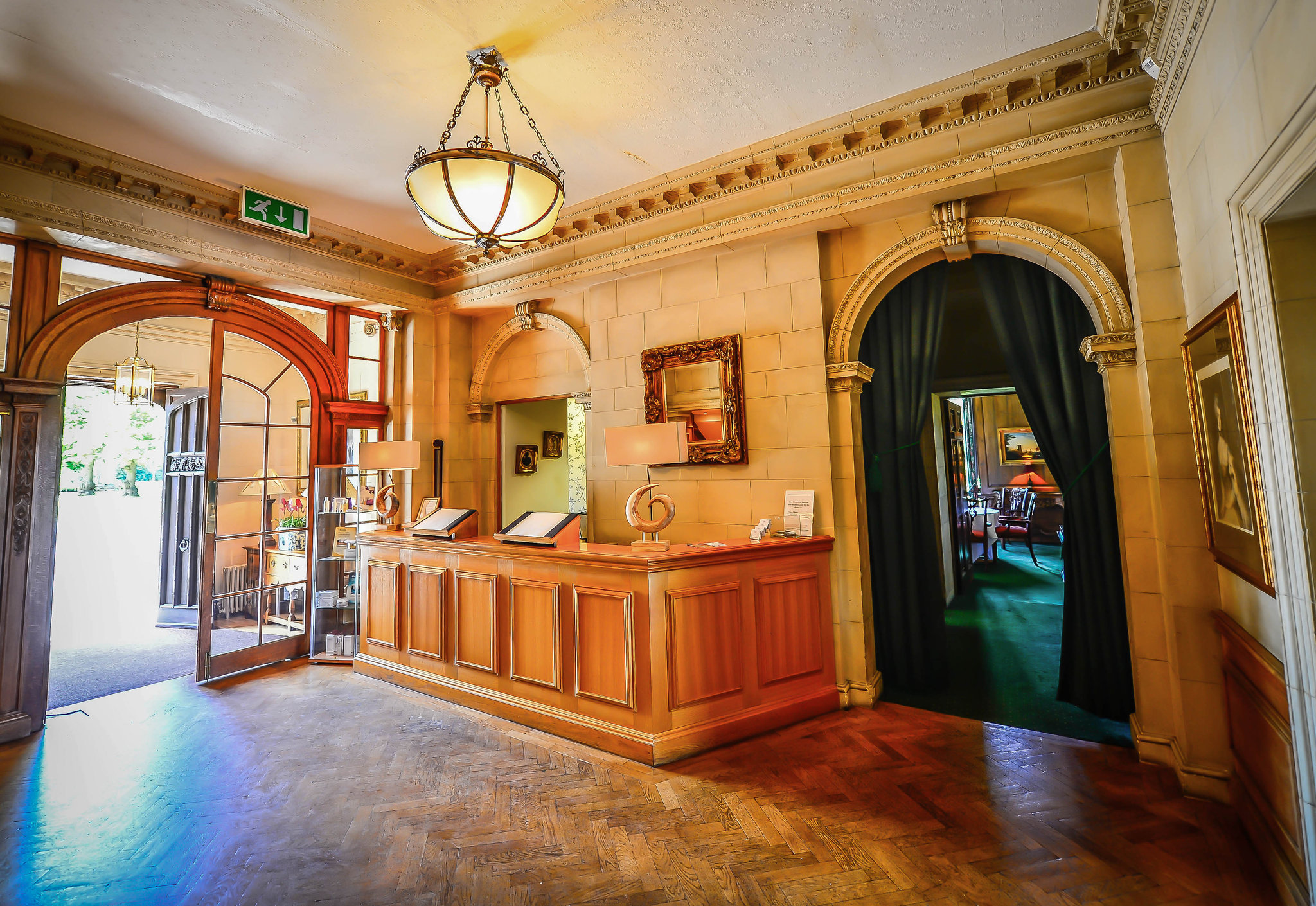 zcrtnHwRnUuCOy5AXM9gQ_Reception_S