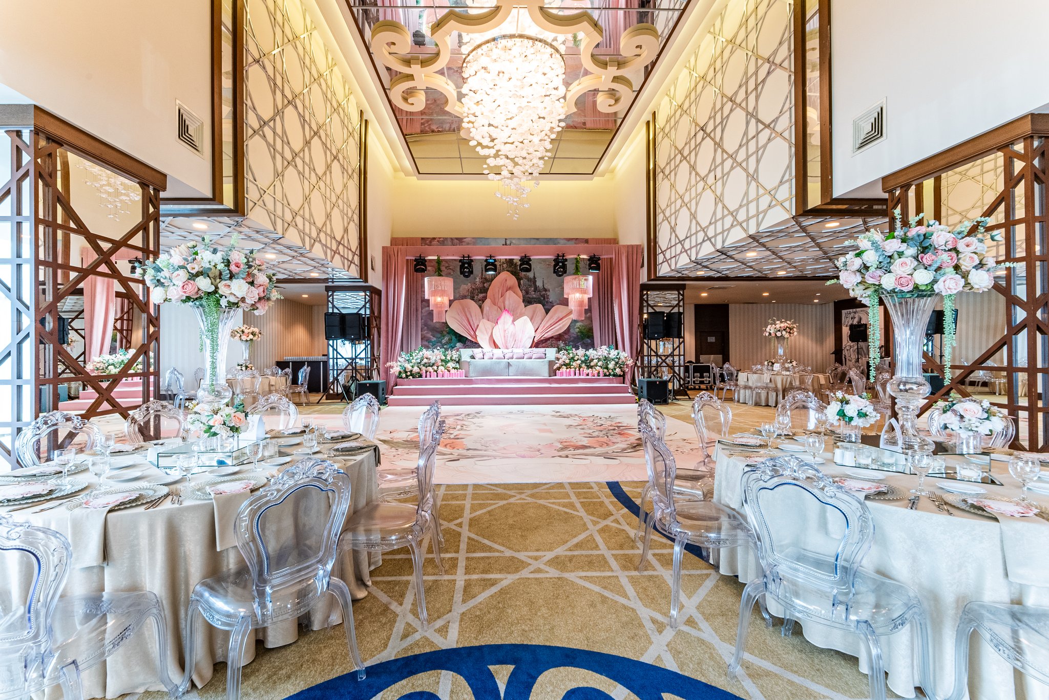 J6o388b3sEOzIHo9uVAy9A_Ballroom4_S