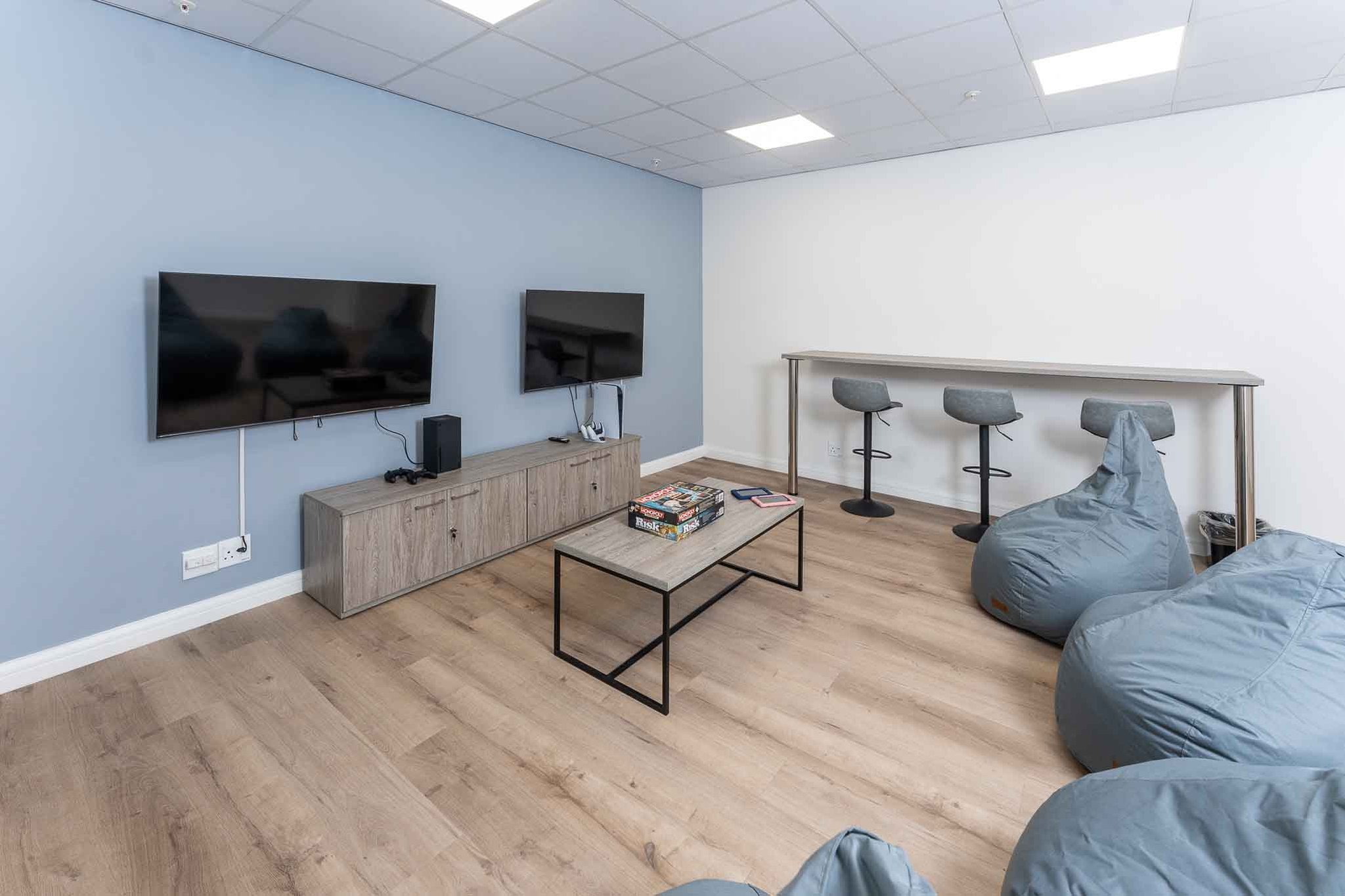 Kids_Outdoor_Play_Area-02_S