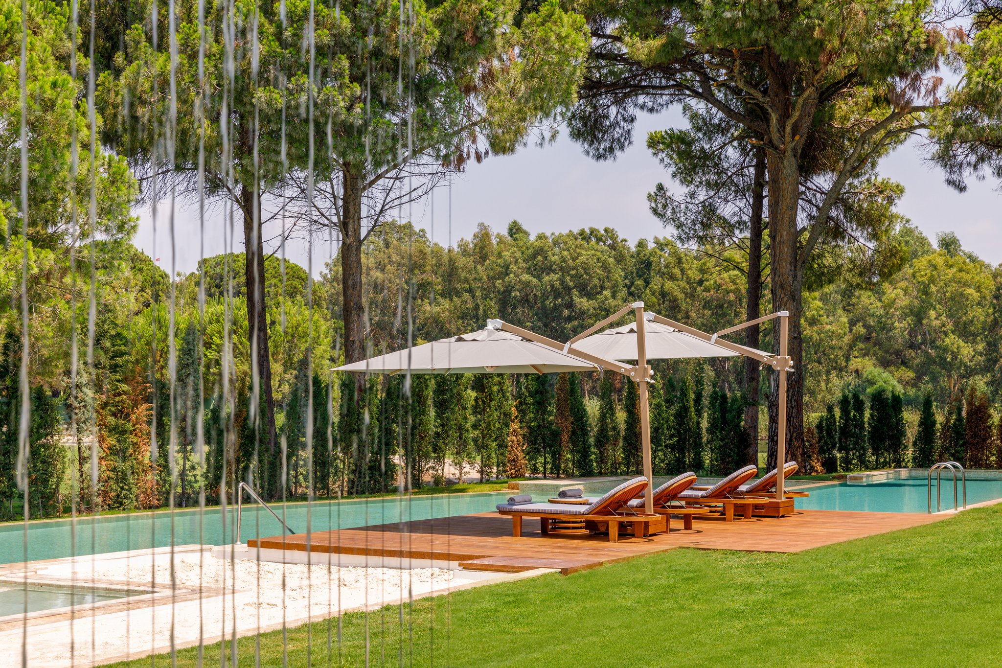 ia6skKgIUaOhyJUdeT4OA_Grand_Mansions_Ourdoor_10_S