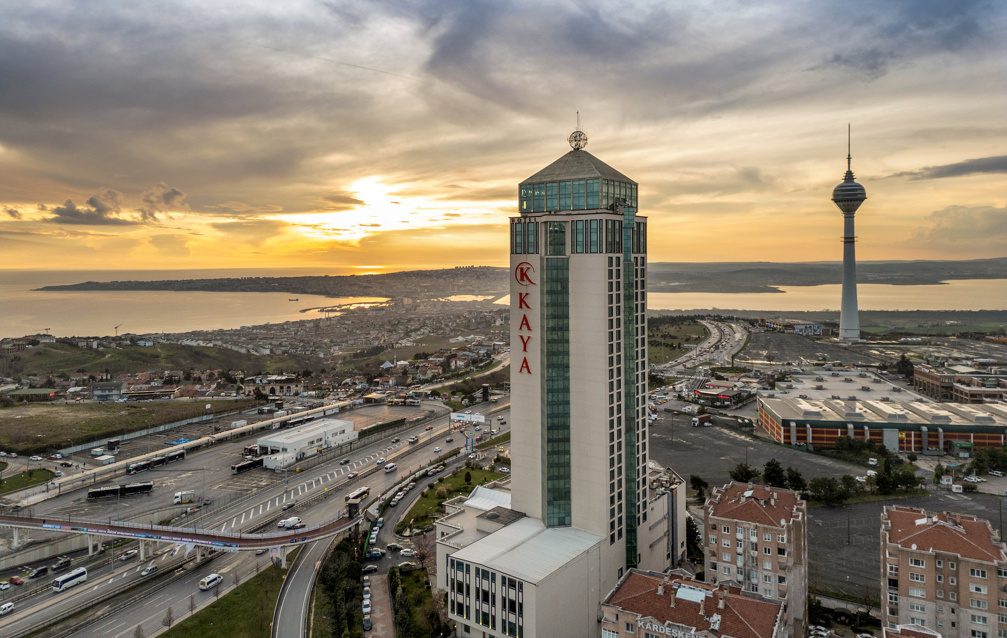 JInXLqNQJkO4MjnXkvuBMA_Main_building3_S