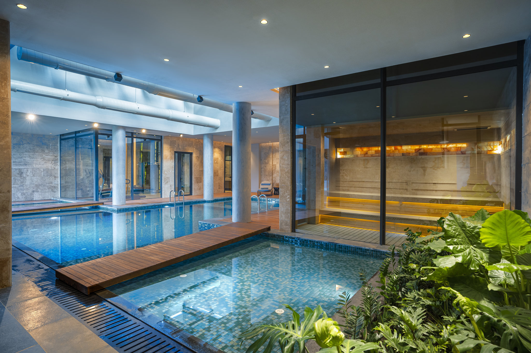 FelDMKEcYkGmjEyRohSuMw_Royal_Mansion-Spa_S