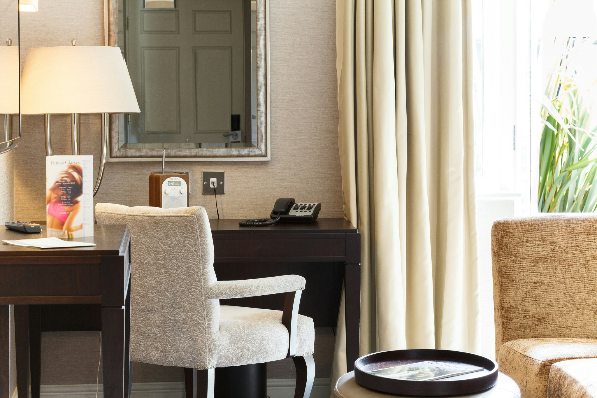 OHof41bqUa2cZyYteHQ_Executive_Courtyard_2_S