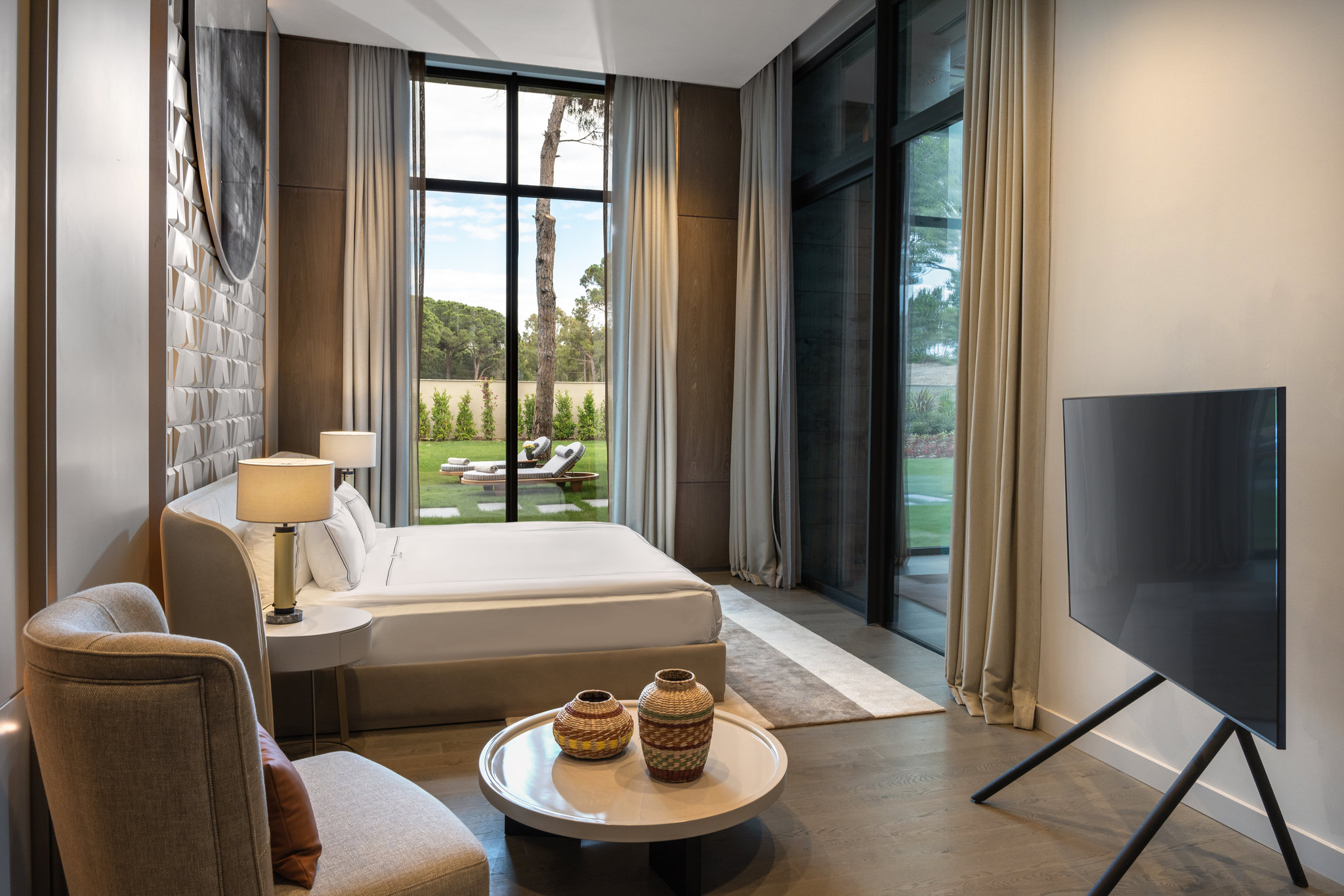 YeJgRb8gJUugS6MYBPjuZw_Royal_Mansion-Suite_2_S