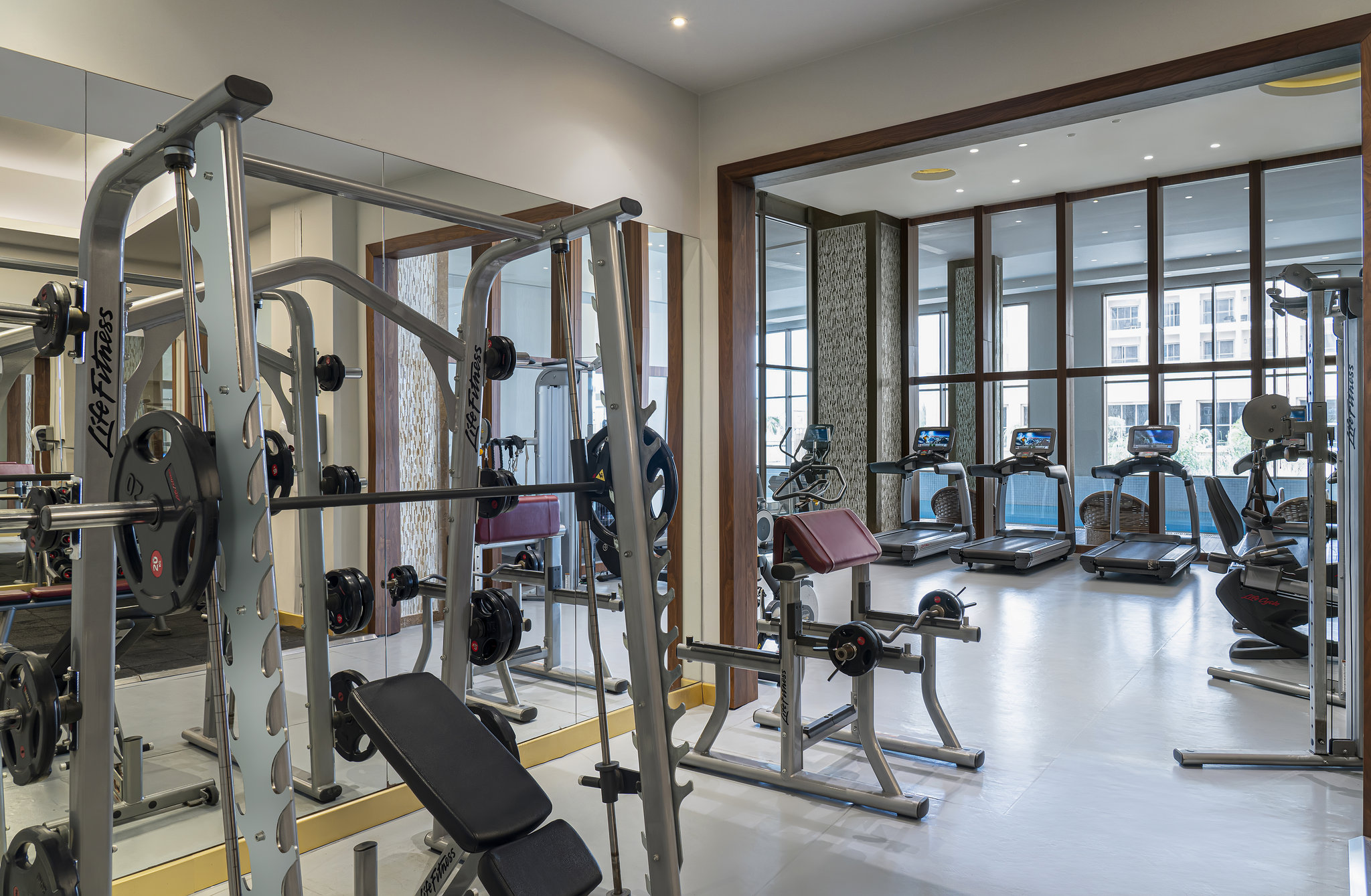 6b6MLXpwa0yYgnb2ZcWSA_Fitness_Center_(1)_S