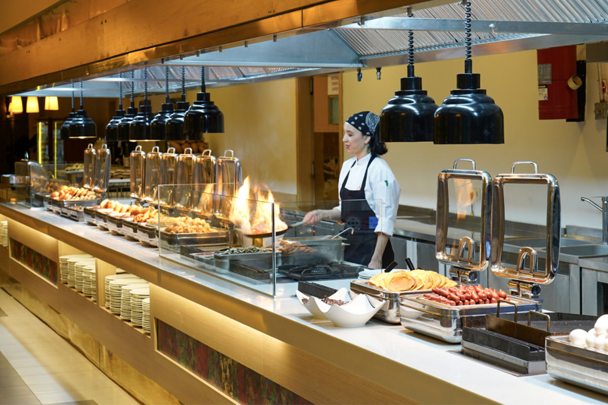 oxBSMyQM7Uakw4HdeOy1PQ_Restaurant2_S