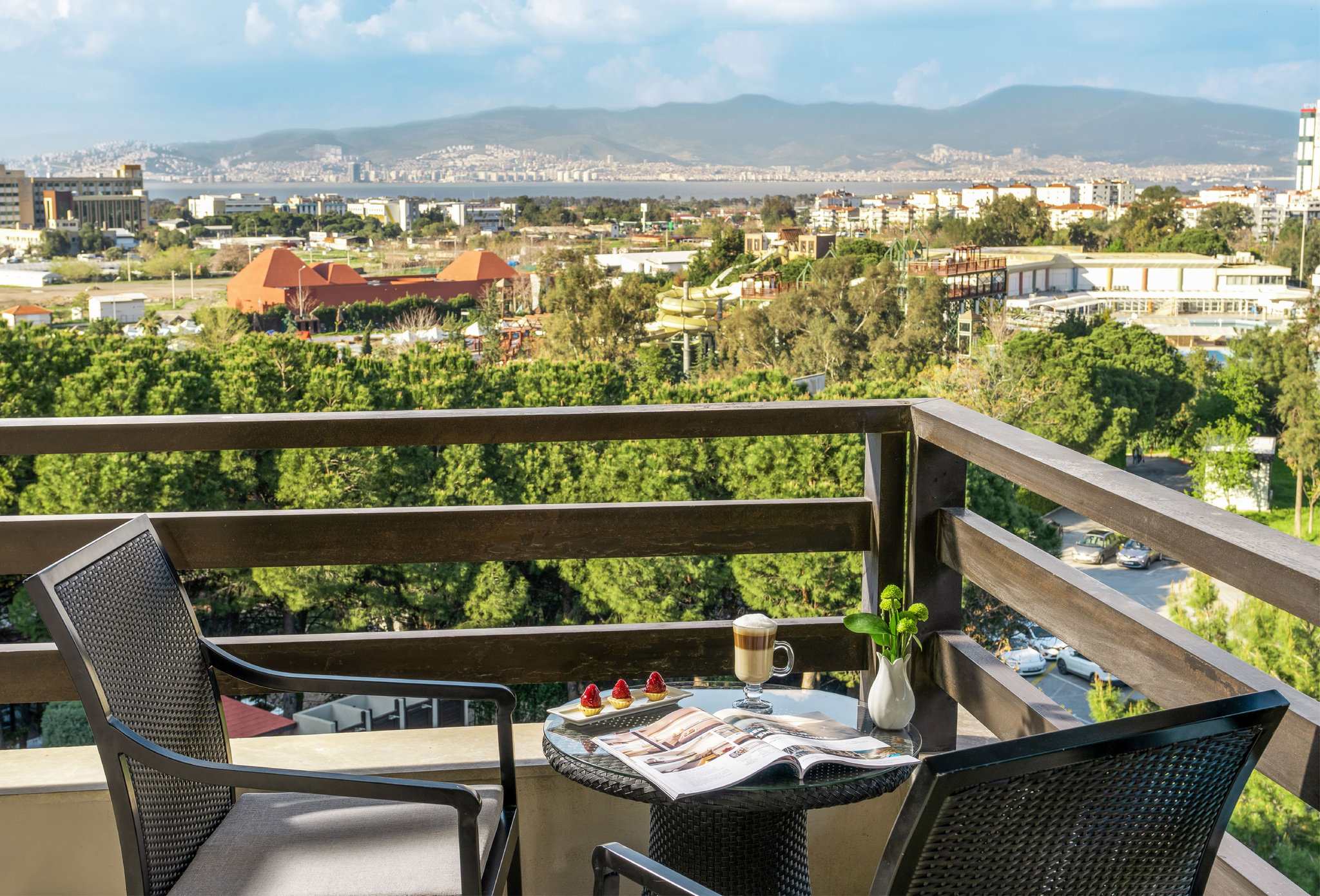 uyYDuvPCSEC33CvXN6rWKA_junior_suite_balkon_S