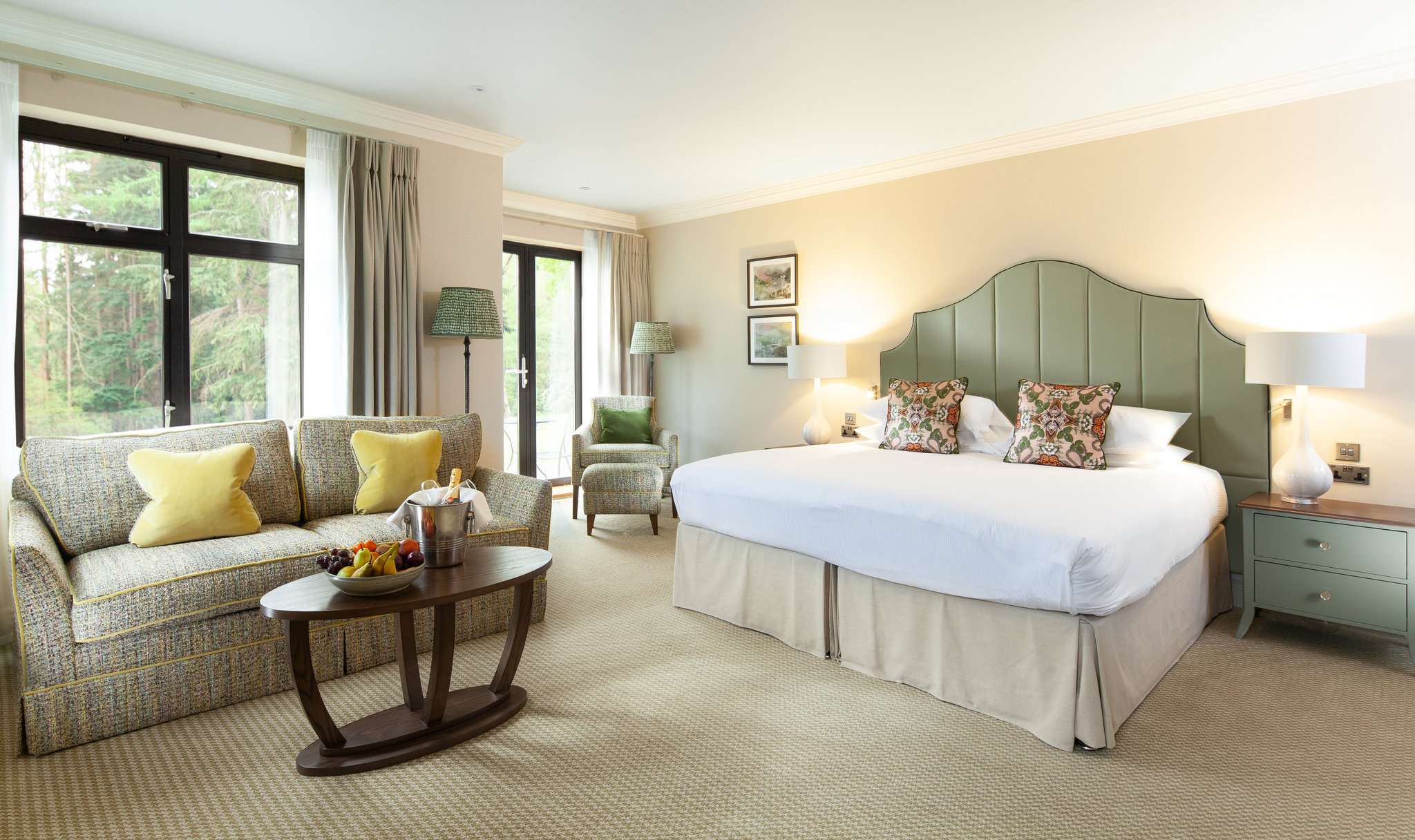 nnl52sUg9Eep9pa3PXRpg_Executive_LyneHouse_1_S