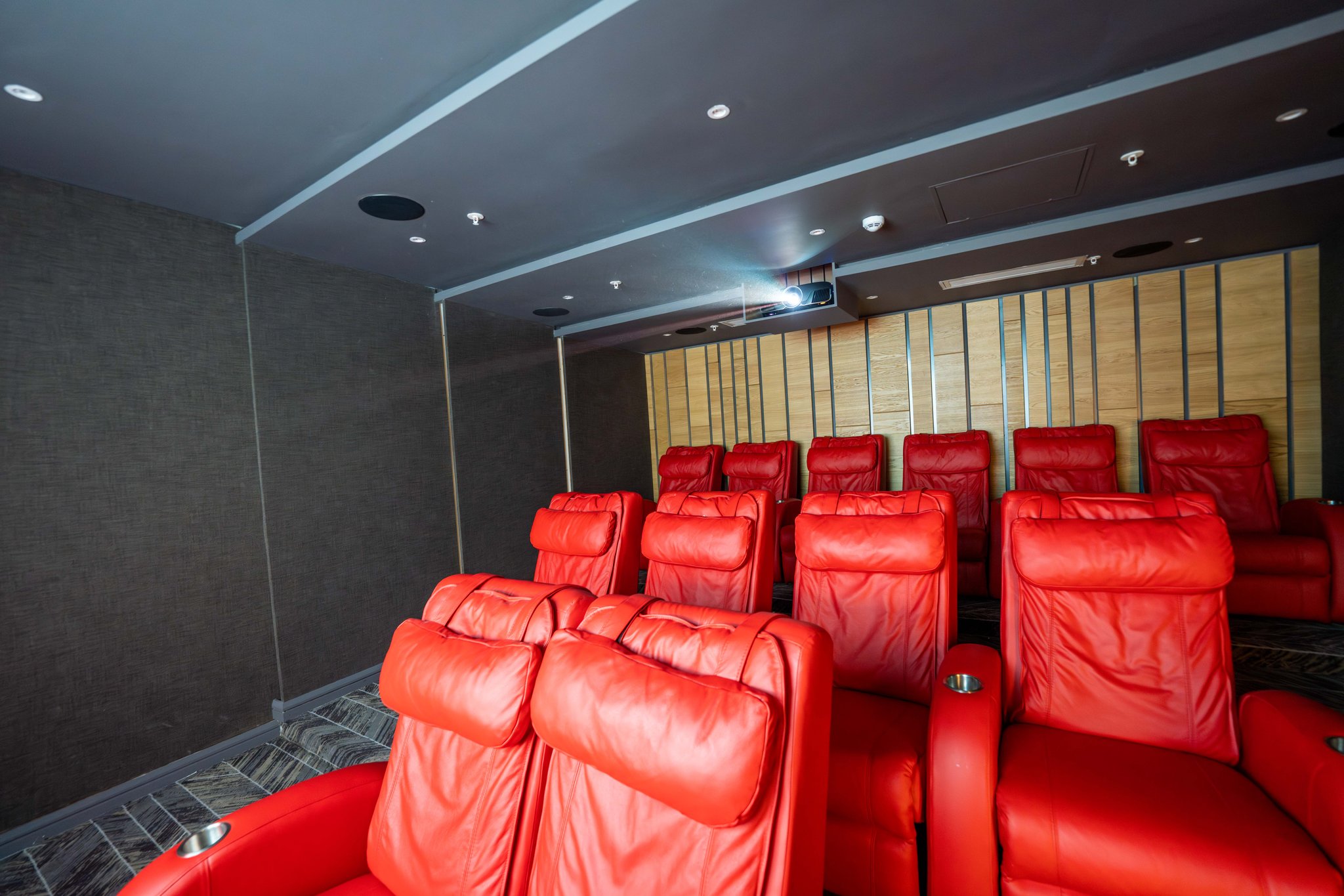 Cinema_Room-07_S
