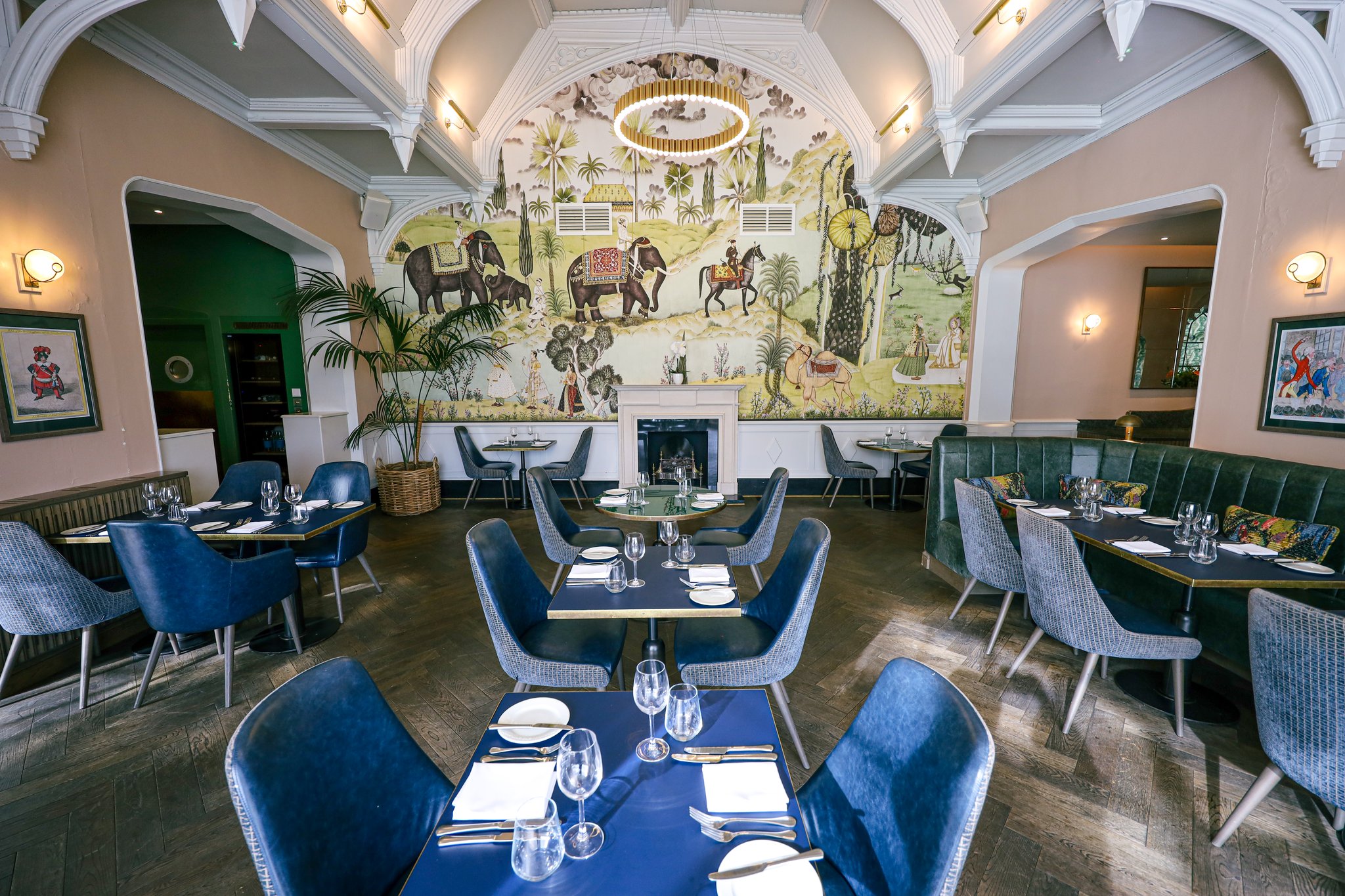 57wseV1ekycyFQLmya5TQ_Fox_Dining_Rooms_Restaurant_S