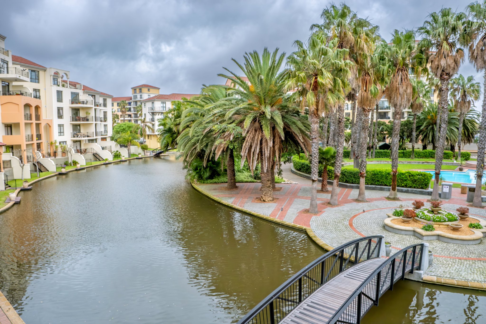 Premium_Two_Bedroom_Apartment-00_S