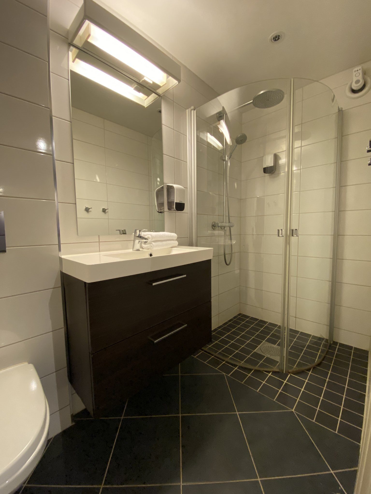 23277_USE-THIS-one-bedroom-apartment-enter-tromso-apartme_S