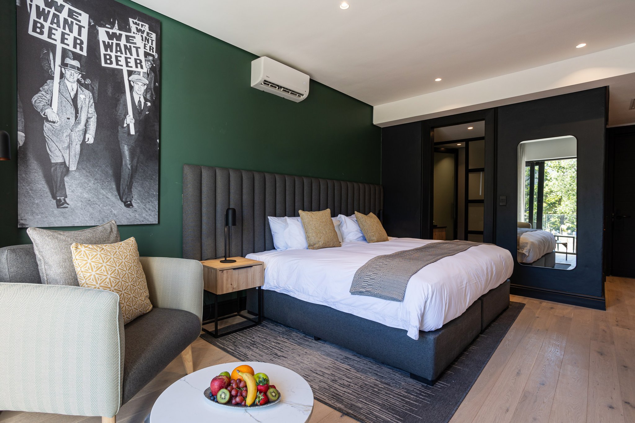 Standard_twin_room_(9)_S