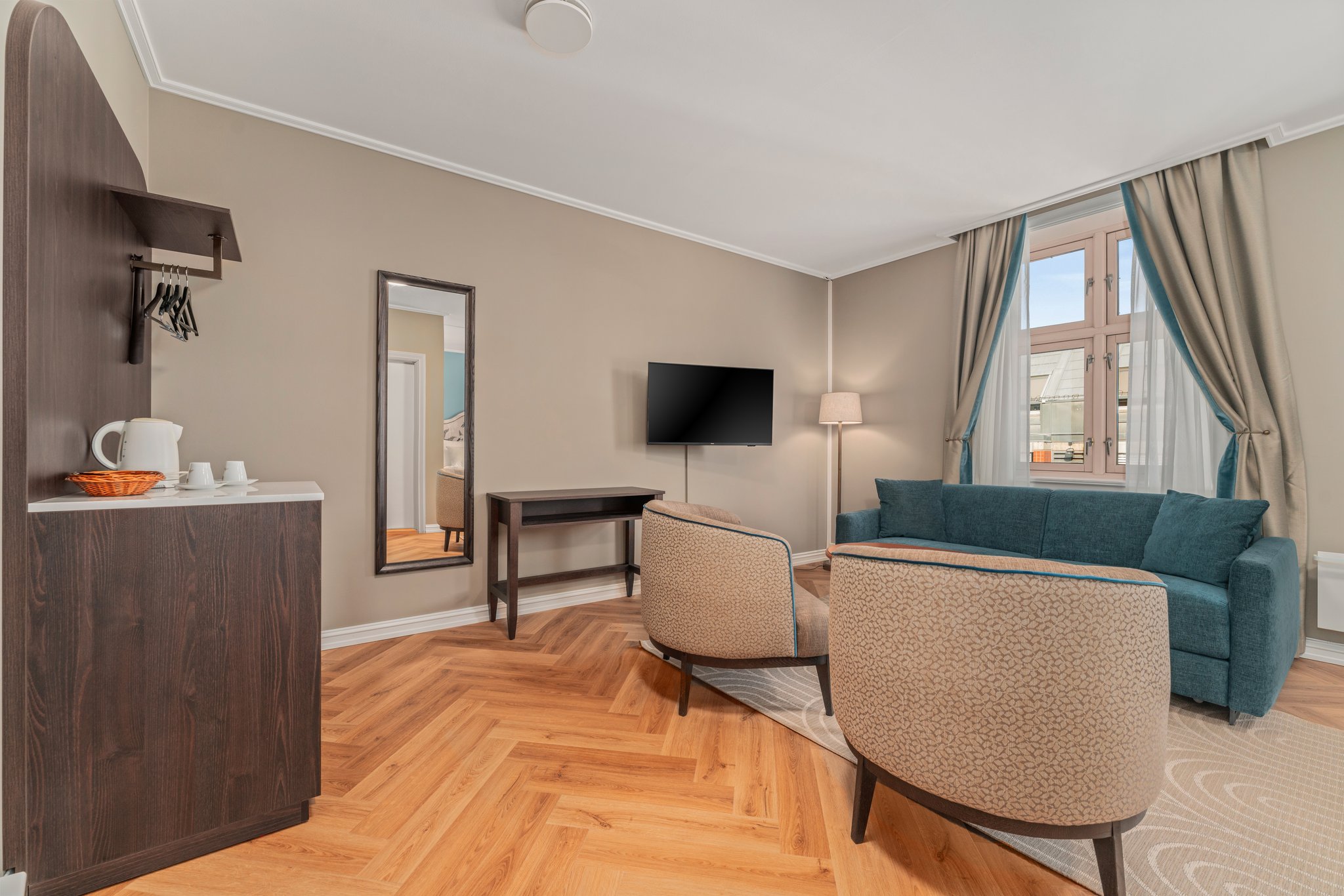 suite-316-living-room-first-hotel-Breiseth-Lillehammer-6_S