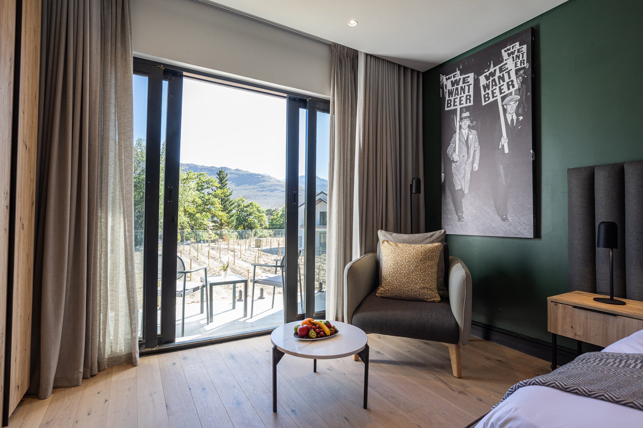 Standard_twin_room_(8)_S