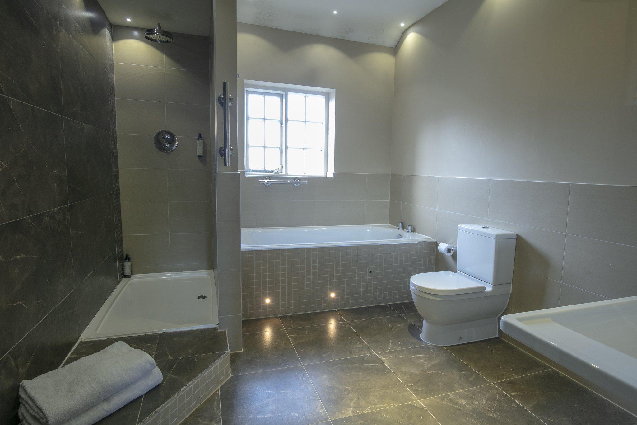 MASTER_SUITE_SDNVW-5_S