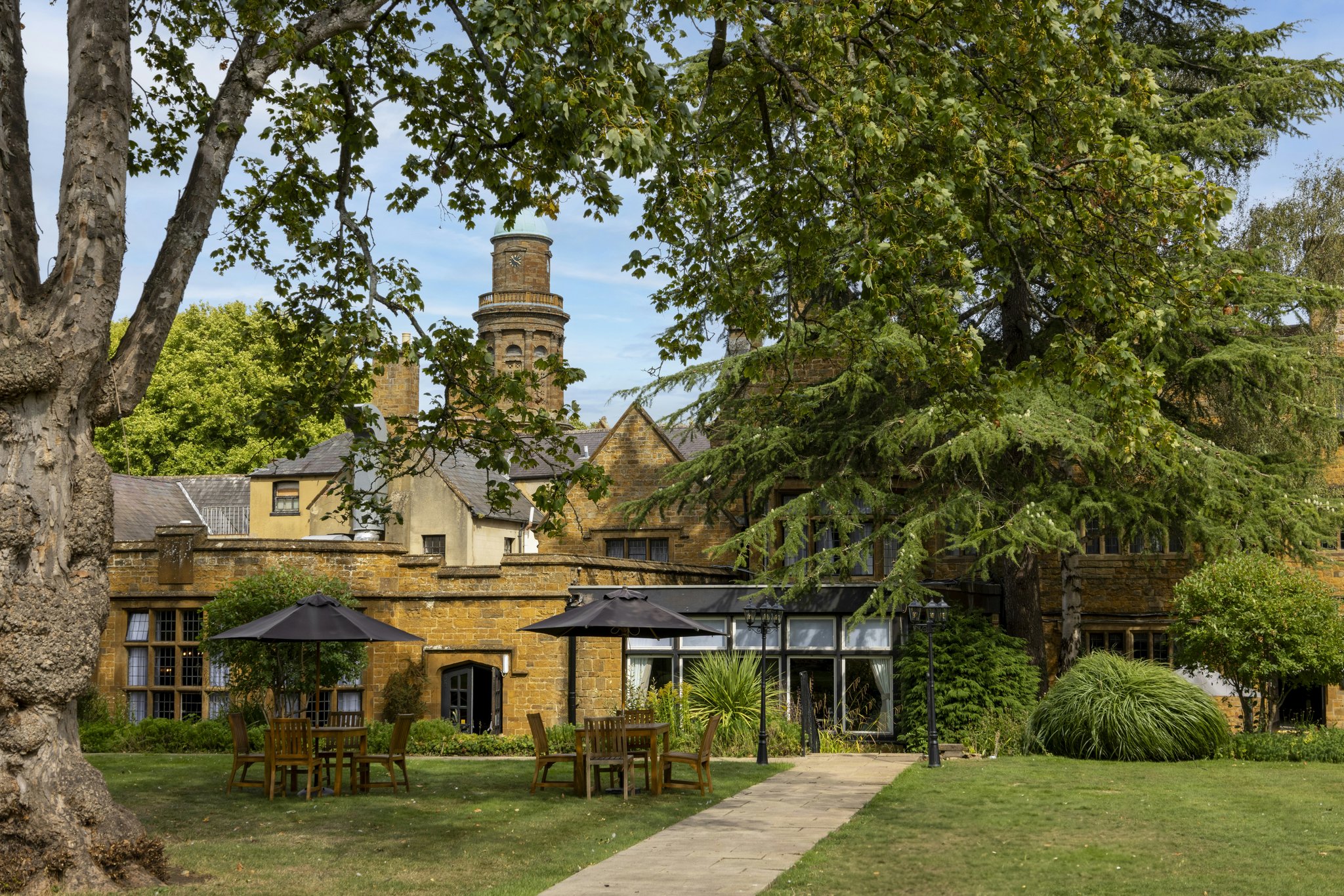 sFLm6Q9xVU2L5fIbooDx5w_Gardens_(9)_S