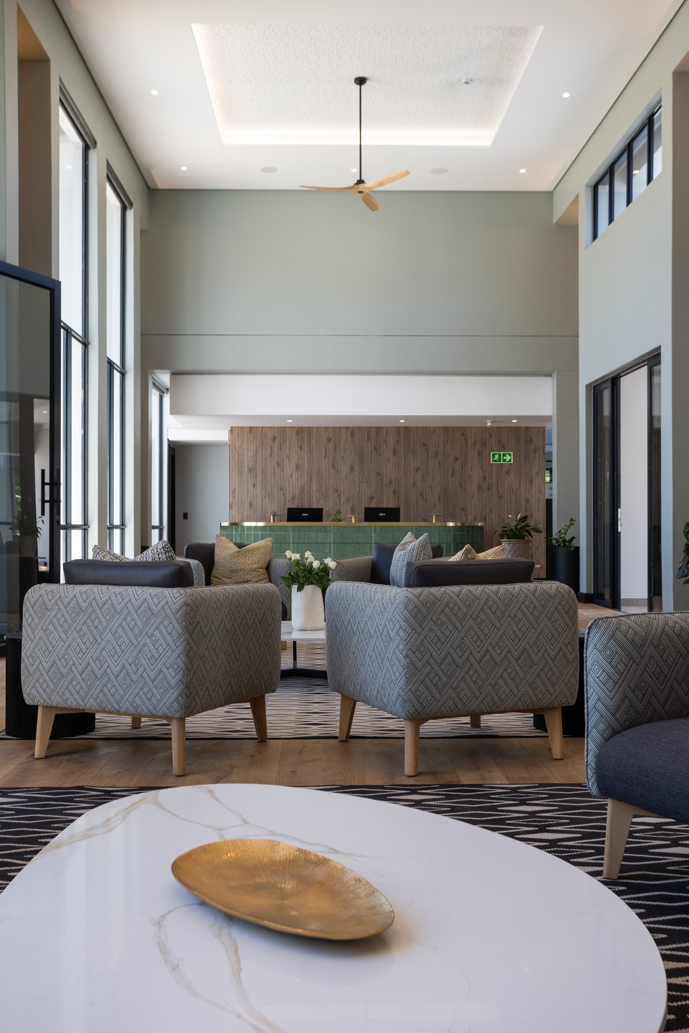 Hotel_Reception_lobby_(12)_S