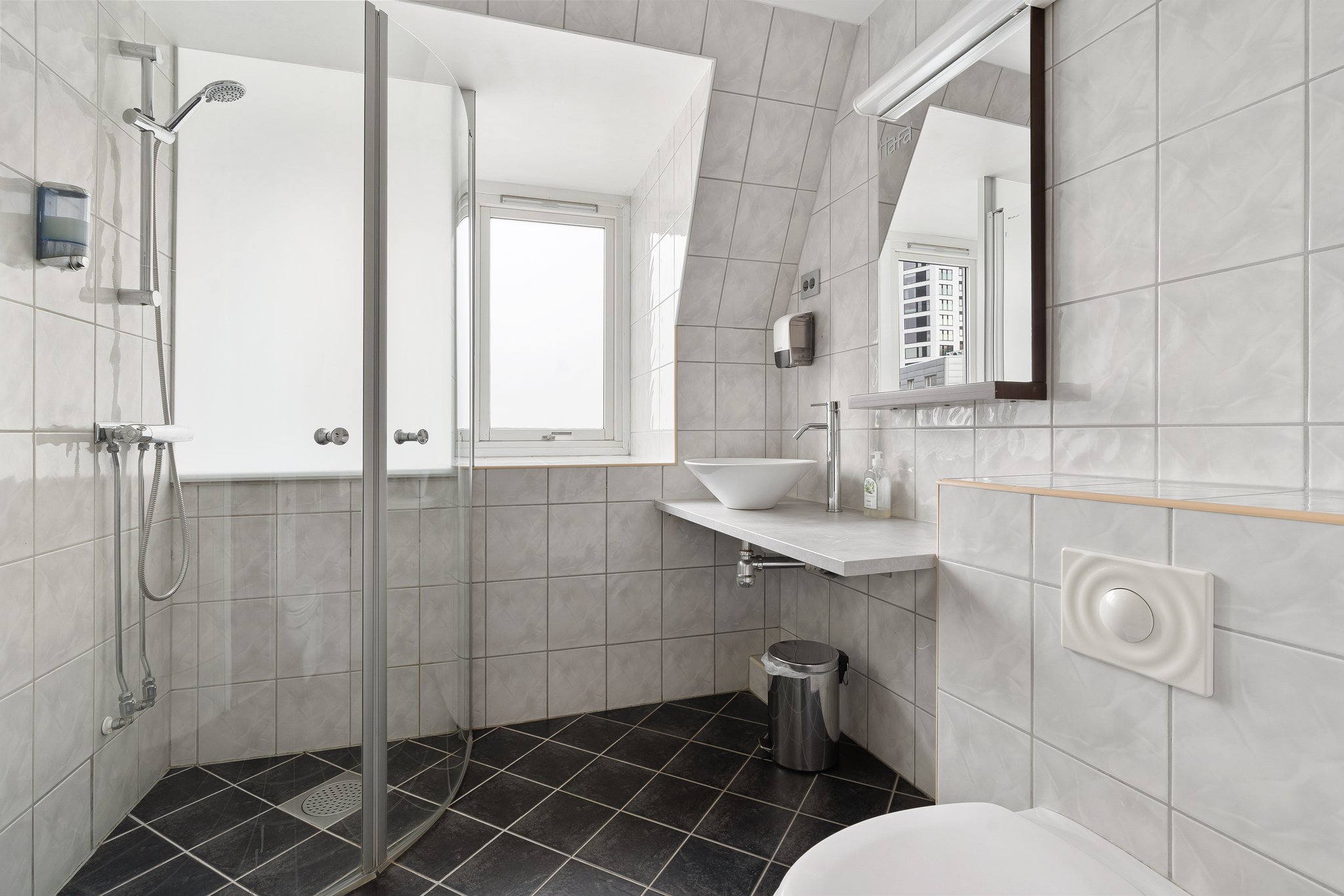22913_bathroom-triple-room-first-hotel-skansen_S