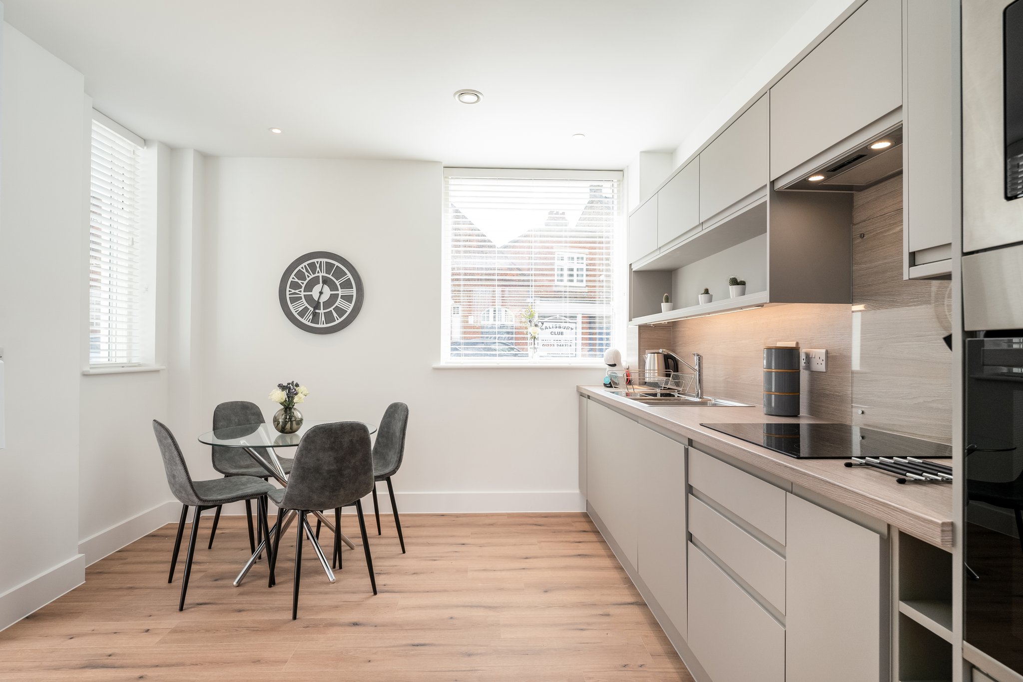 Two_Bedroom_apartment-kitchen_(4)_S