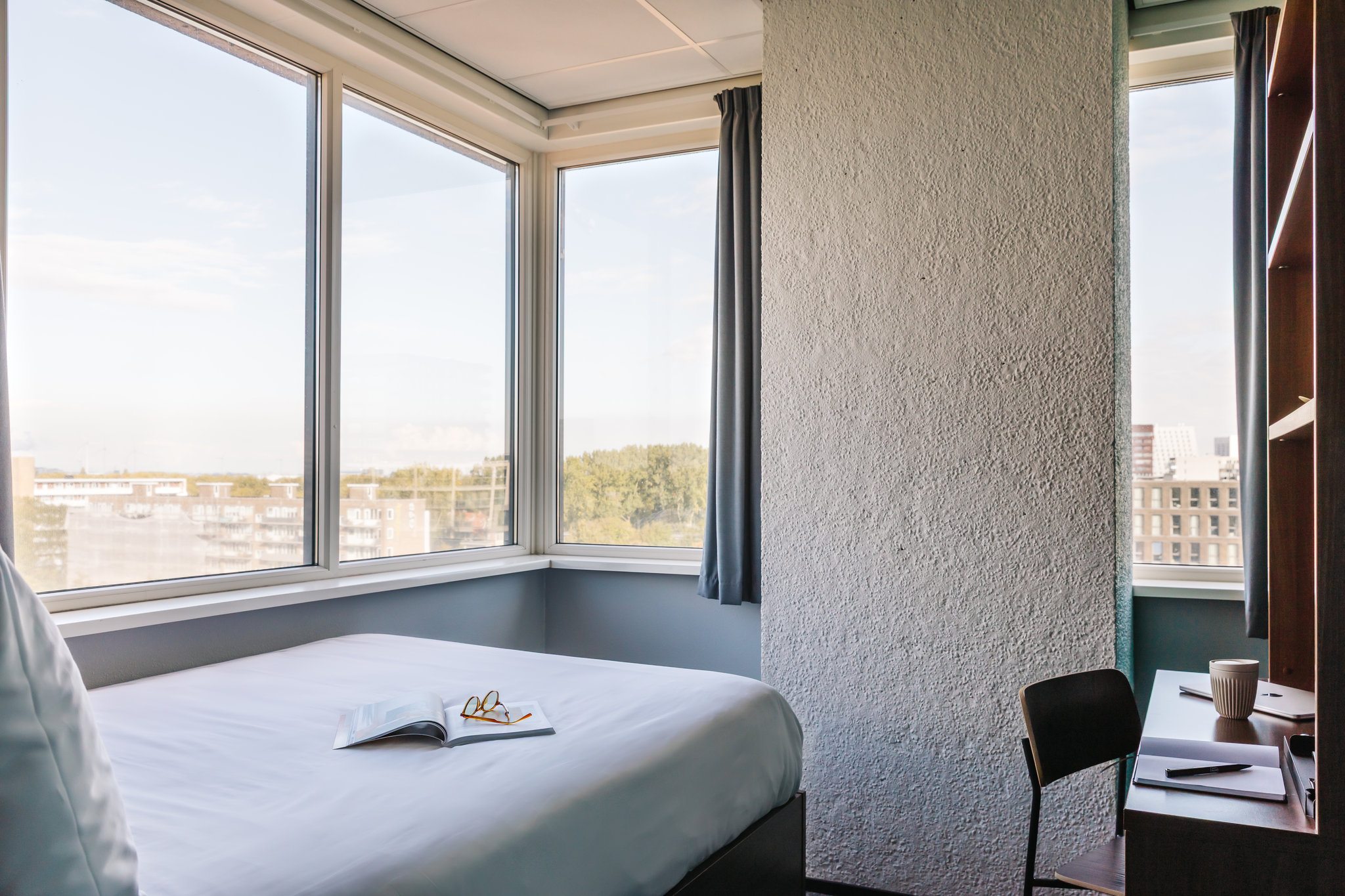 671gOBbKtEOr5T5M9MrDuA_Interior_Executive-Double_2025-1_S