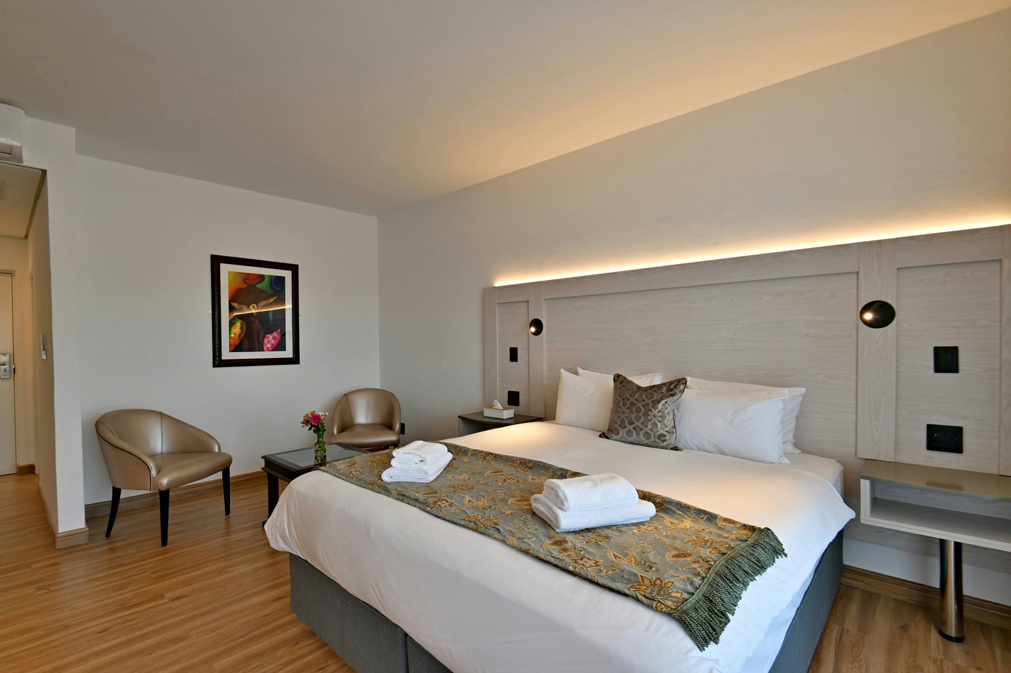 rRAVneANuUyyAlrSbi2gAA_King_Room-4_S