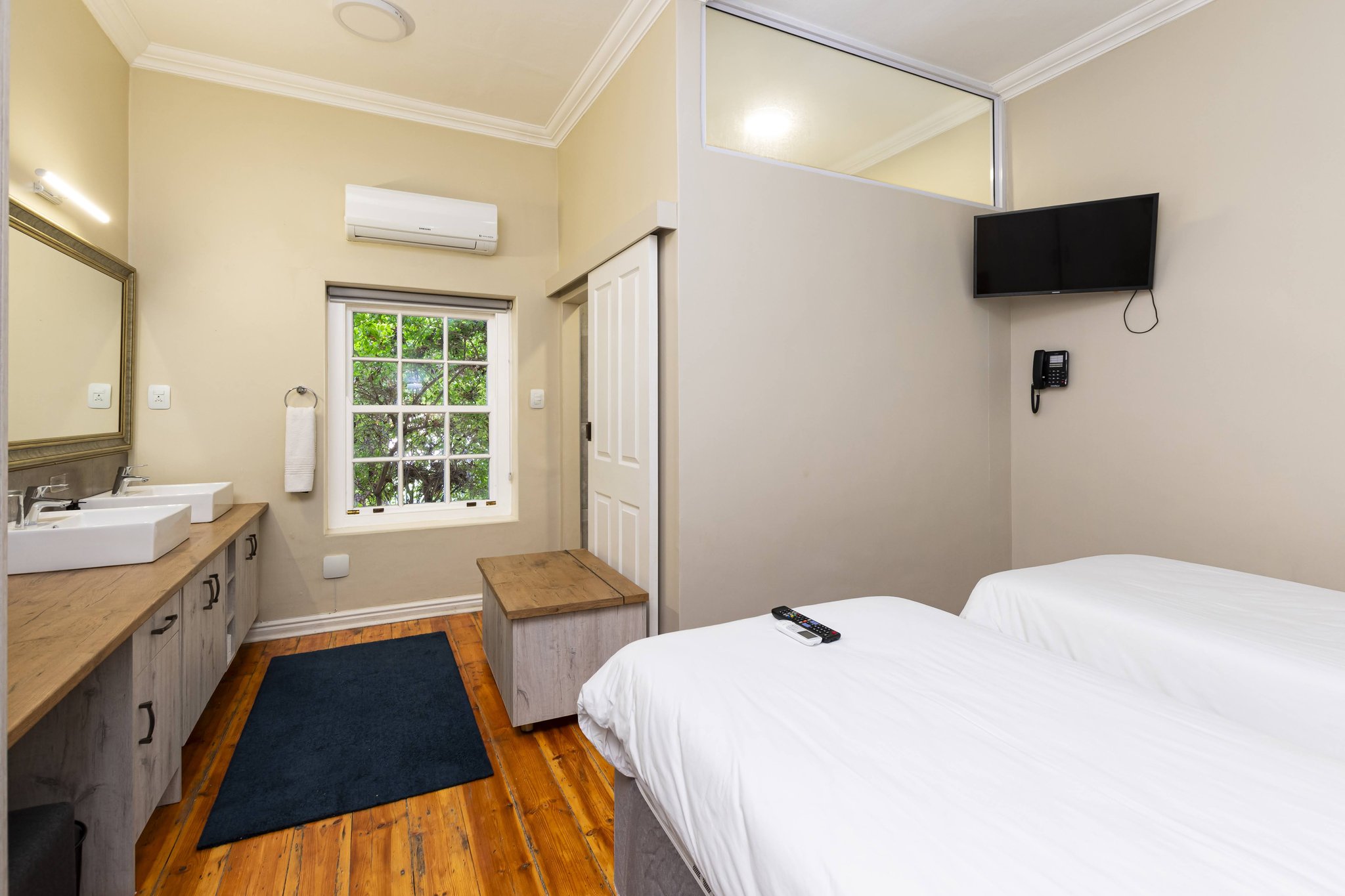 Self-Catering_Units_(6)_S