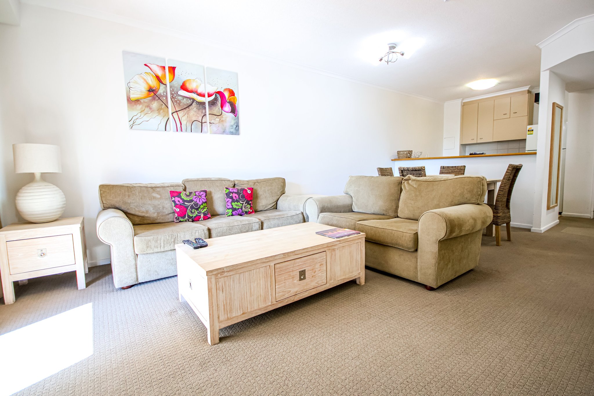 cMylPo94h0tzCOVcIBqqA_Living_Room_-_809_S