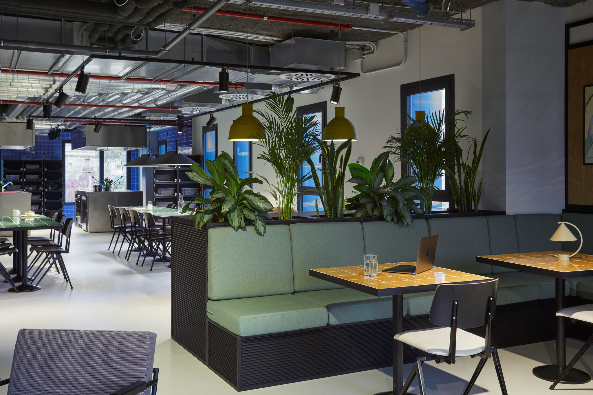 Community_Kitchen_2_S