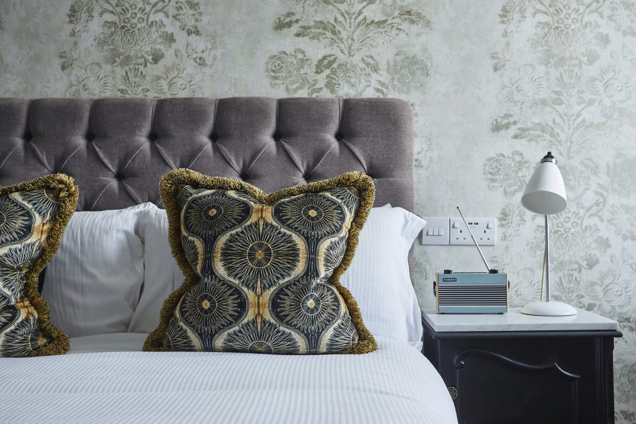 orc5bLd1c0mYgx9L18XJiQ_Snug__Double_Room-06_S