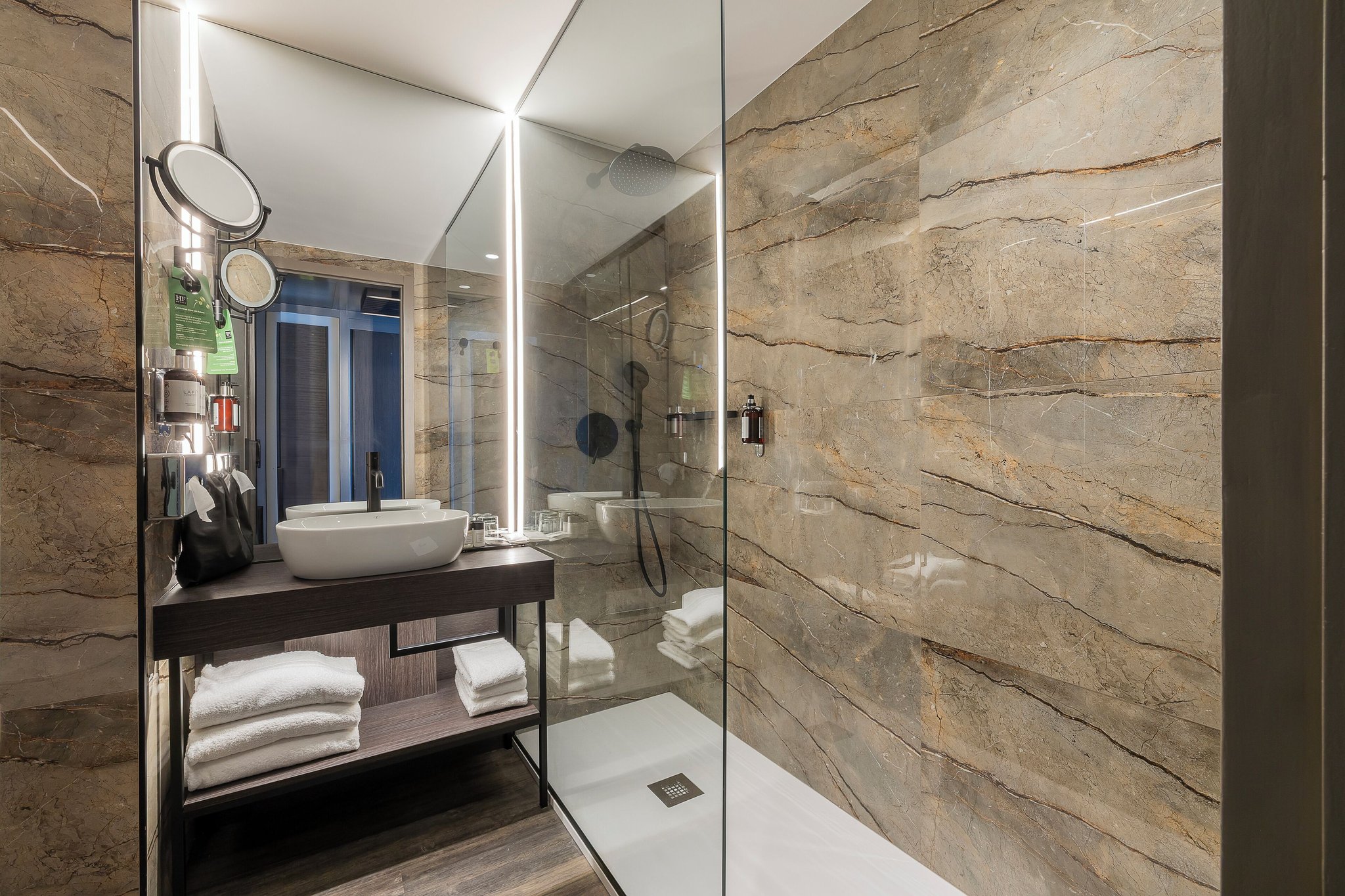 HF-Ipanema-Porto-Deluxe-WC_S