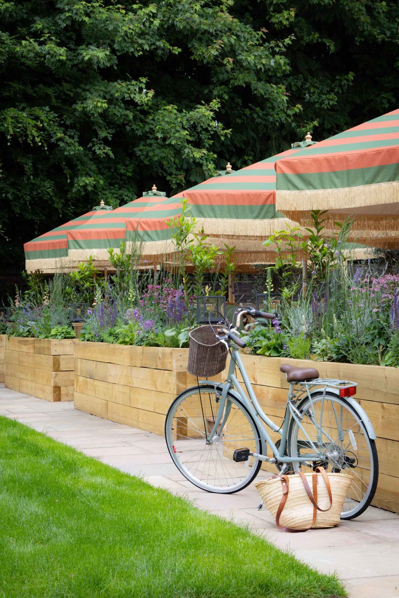 the-ragged-robin-godalming-exterior-062_S